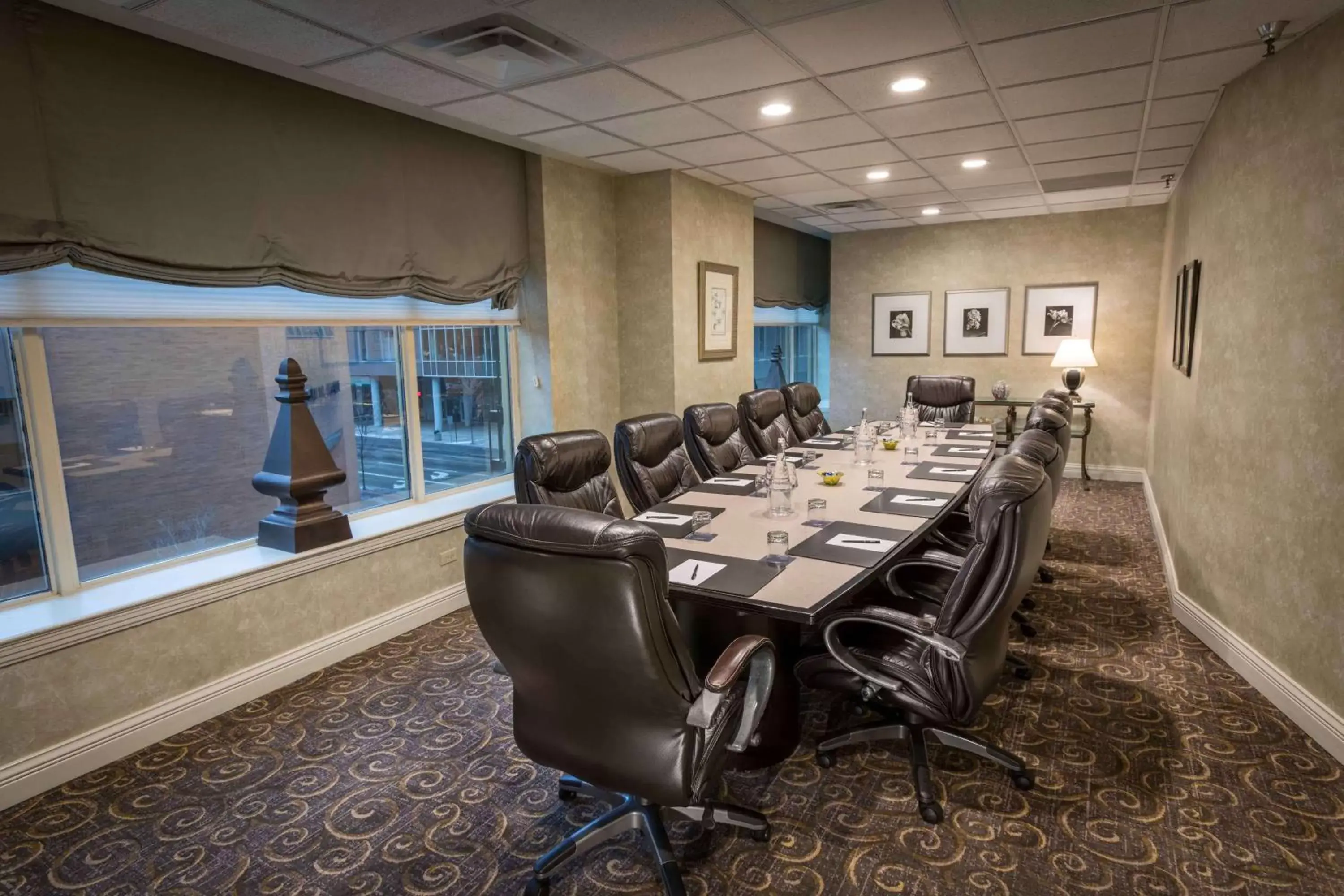 Meeting/conference room in Hilton Cincinnati Netherland Plaza