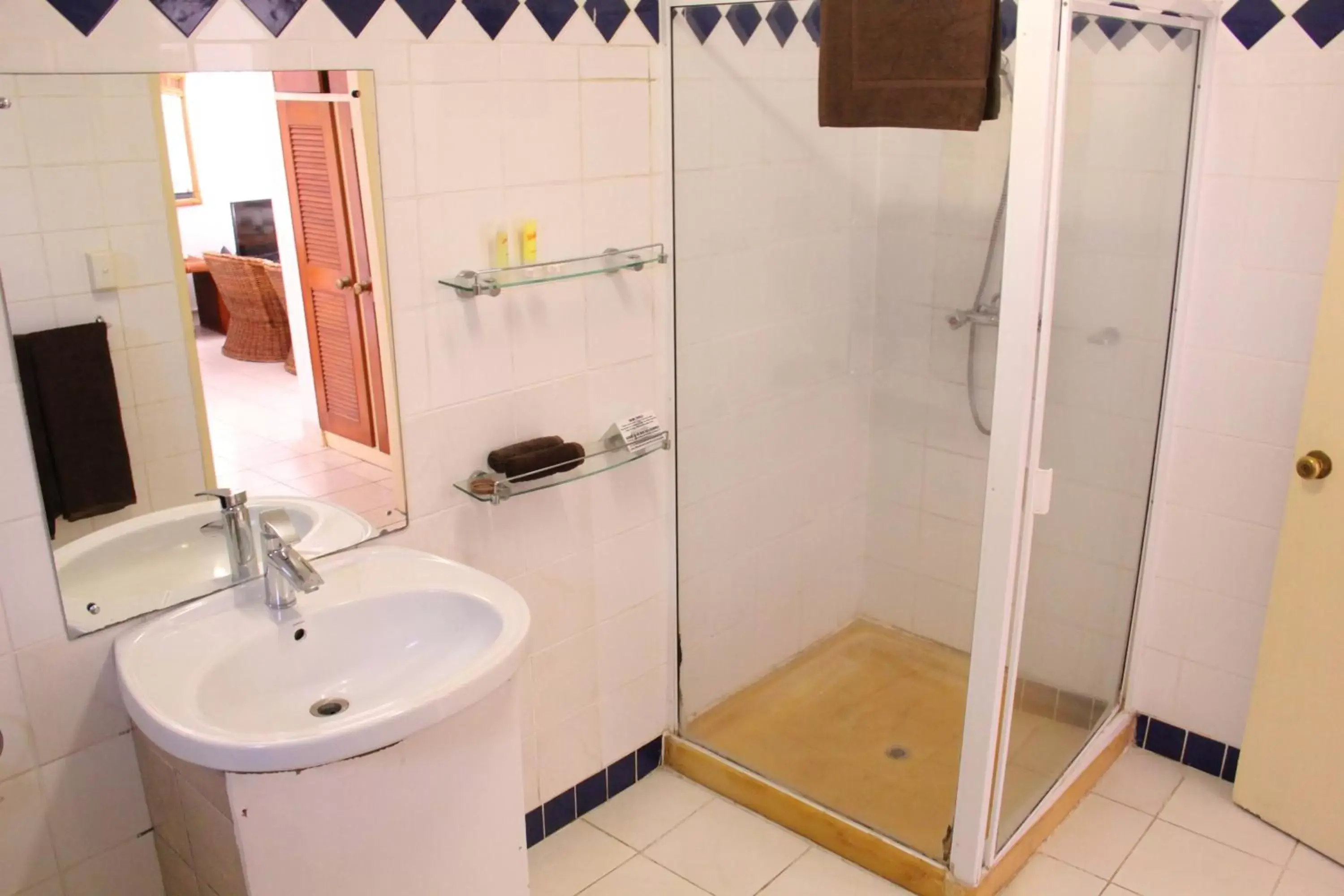 Bathroom in The Melanesian Port Vila