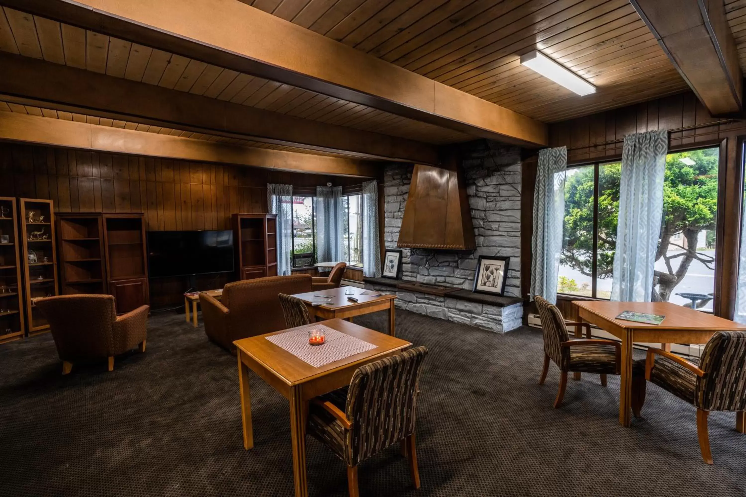 Meeting/conference room in Blue Coast Inn & Suites