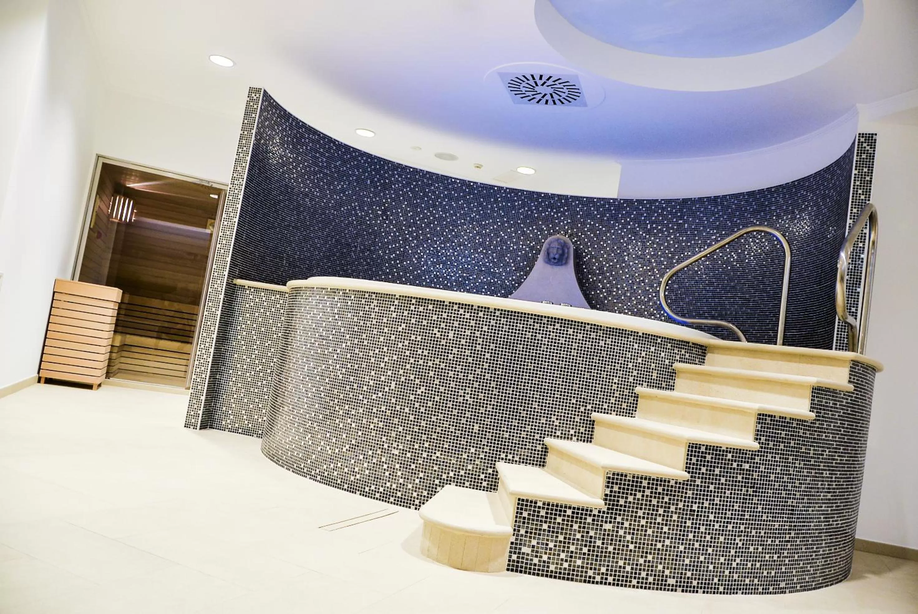 Spa and wellness centre/facilities in OSTUNI PALACE - Hotel Bistrot &amp; SPA