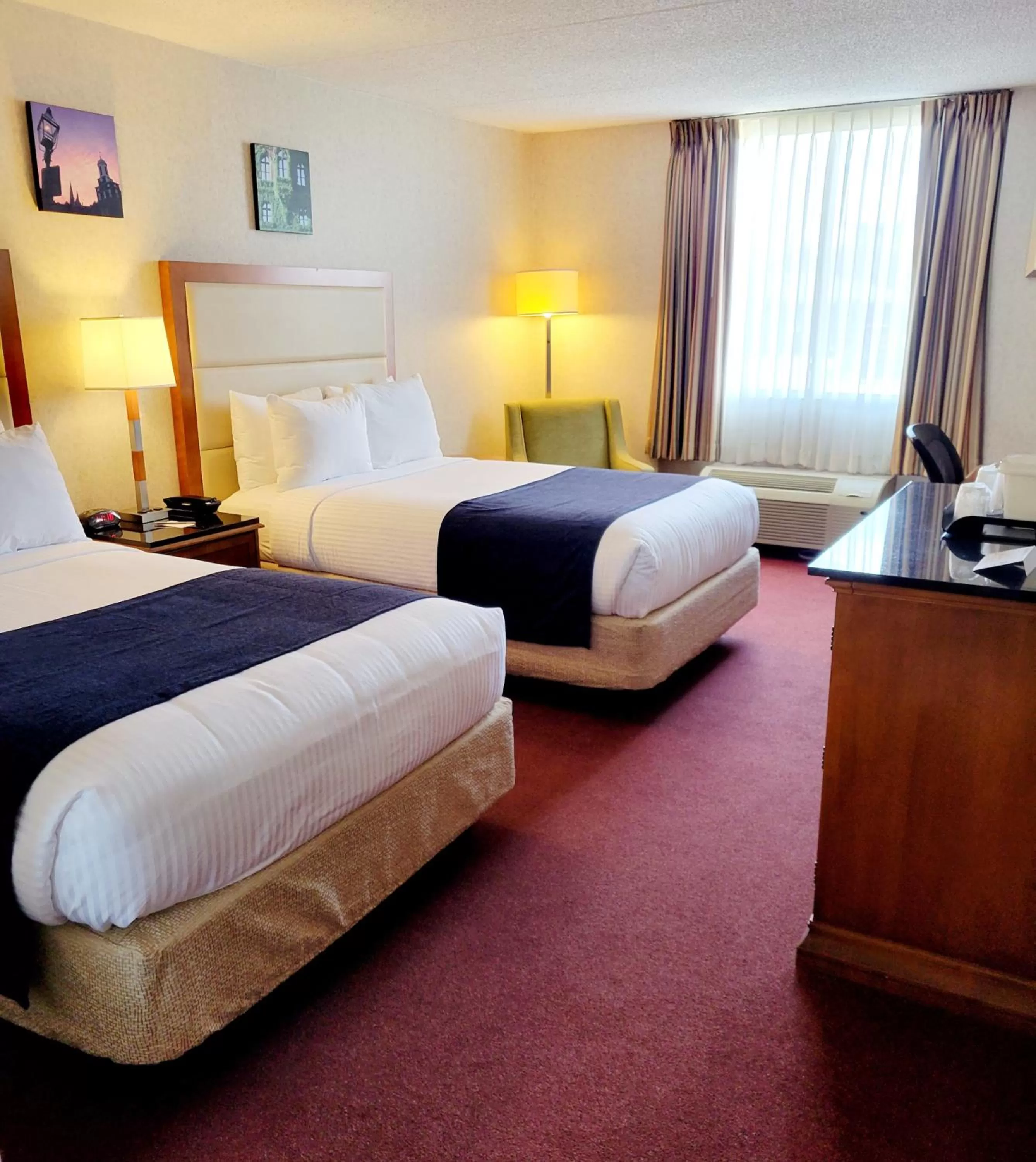 Bed in Bangor Grande Hotel