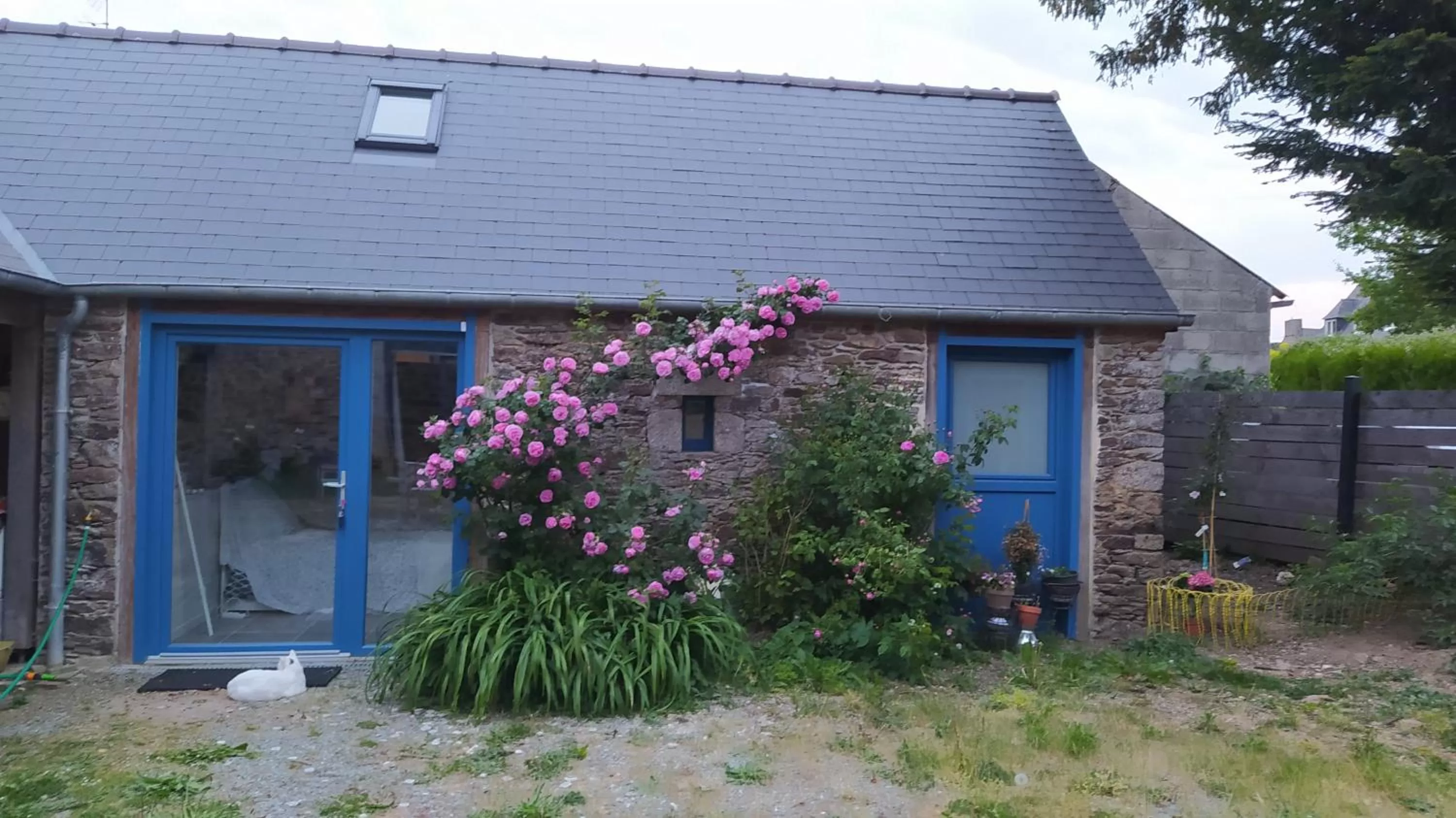 Facade/entrance in Ker Anahid - L'Atelier