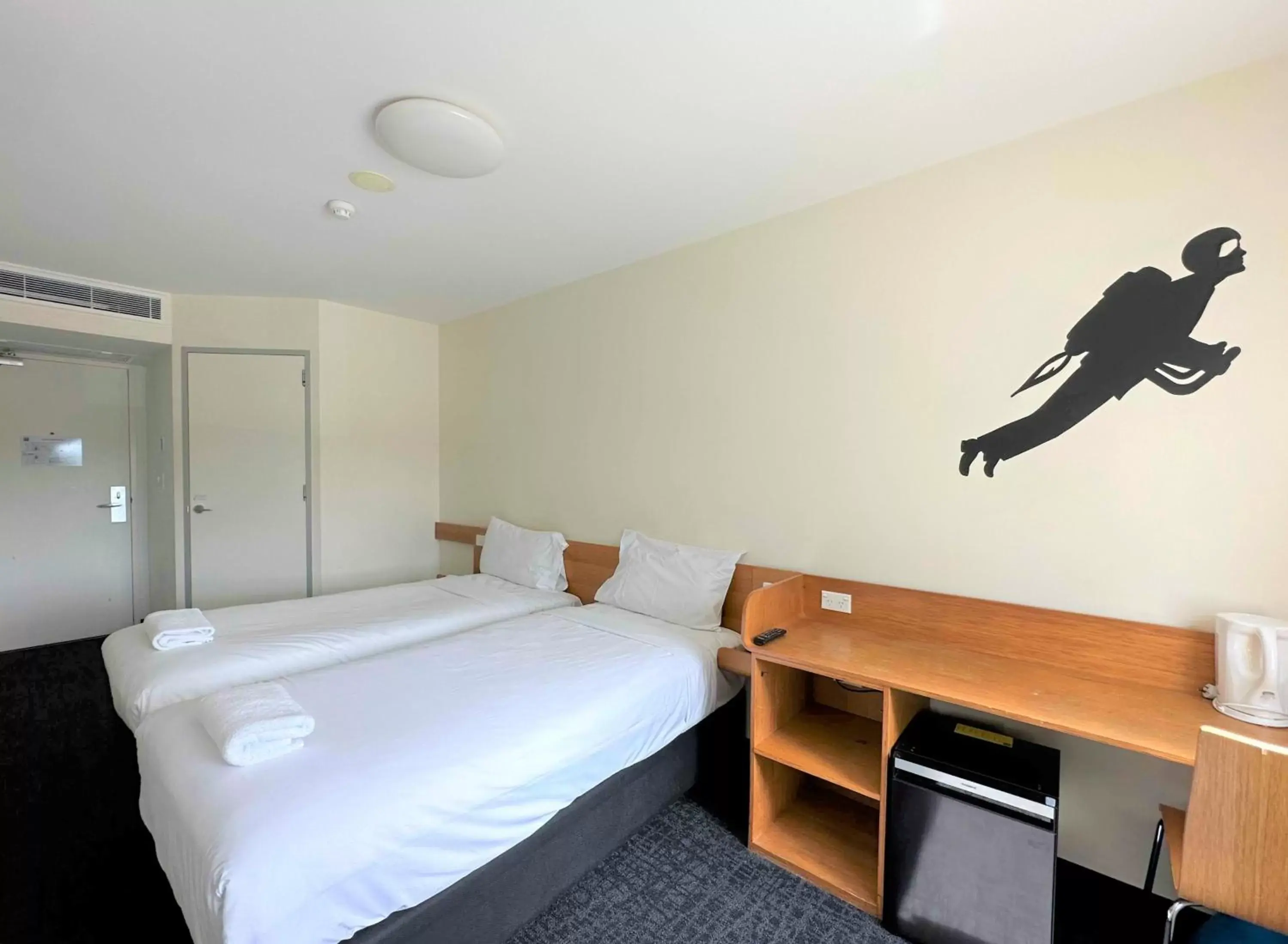 Bedroom, Bed in ibis budget Sydney Airport