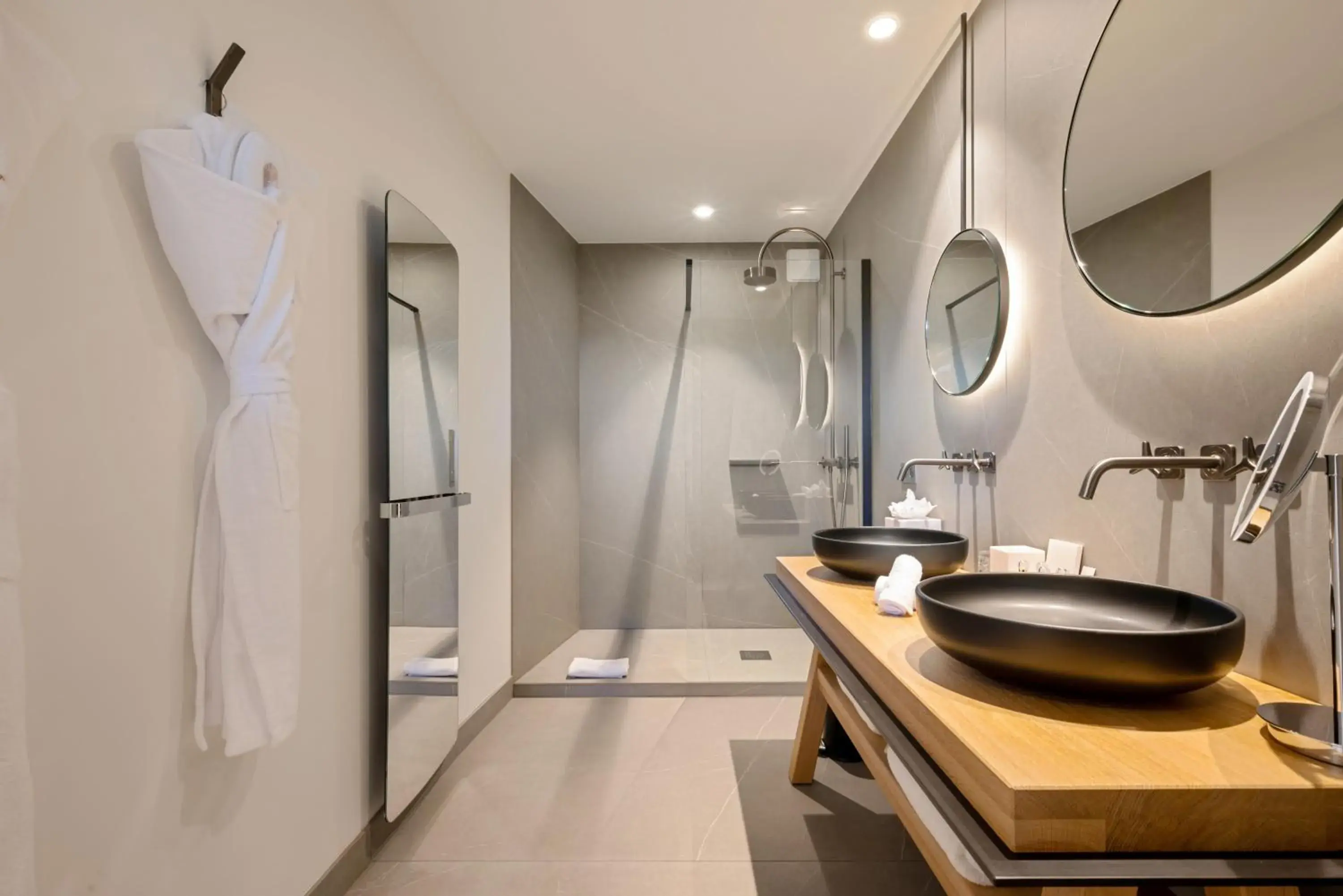 Shower, Bathroom in Château de la Gaude