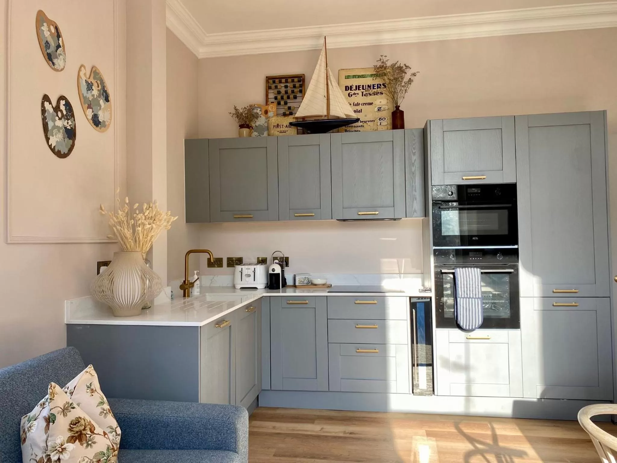 Railway House York by Chateau Anna