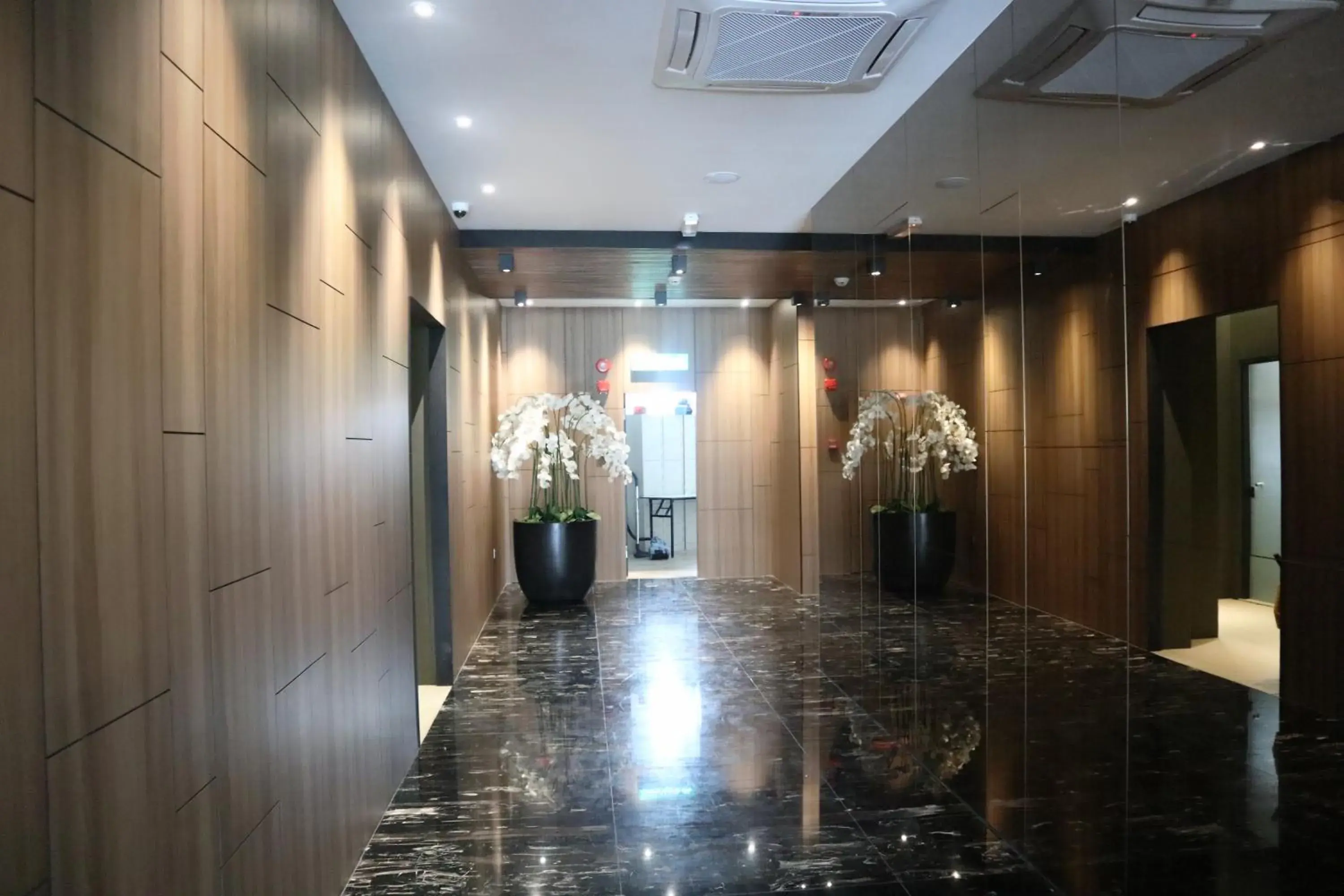 Lobby or reception in Roxy Hotel Padungan