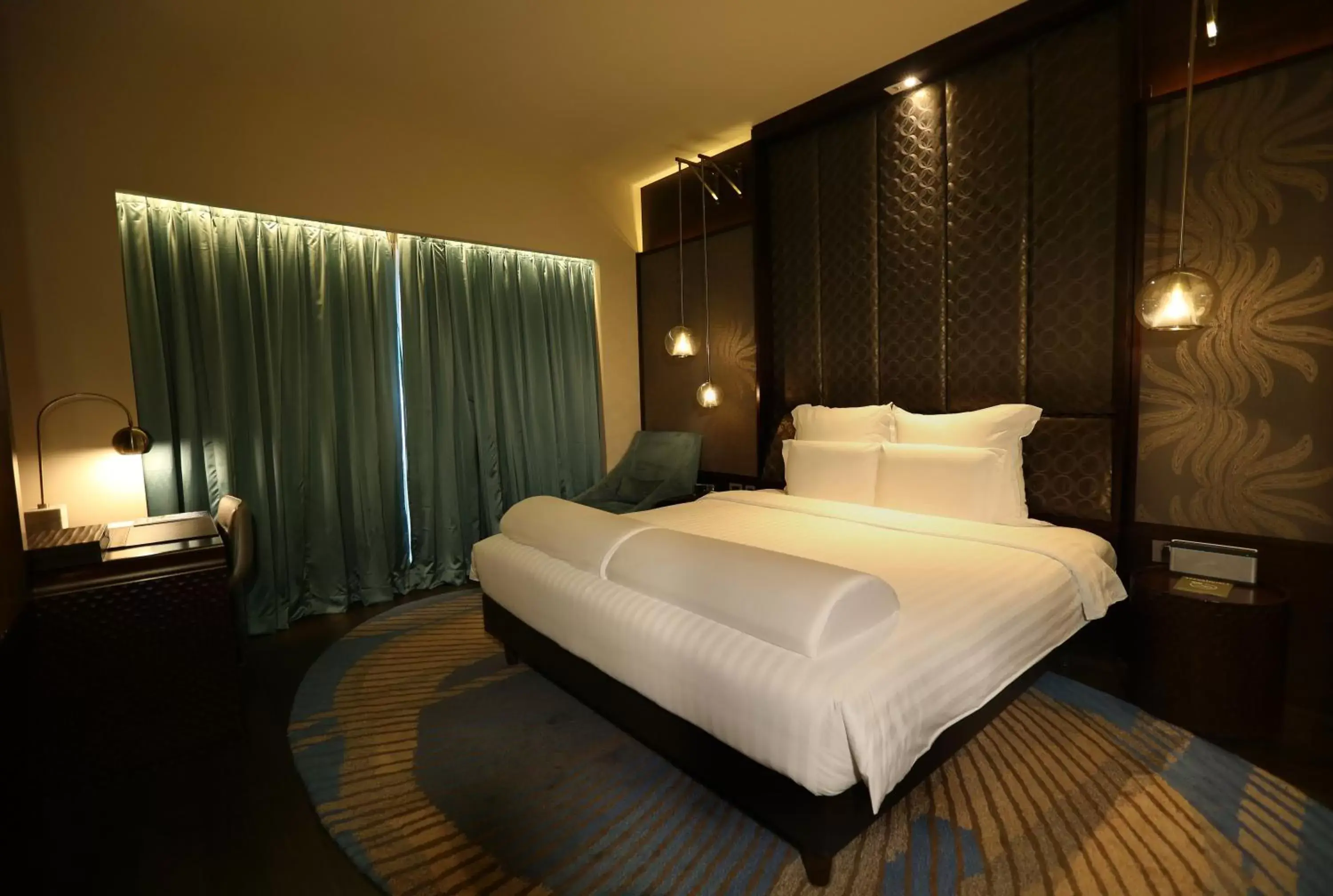 Bedroom, Bed in Pullman New Delhi Aerocity- International Airport