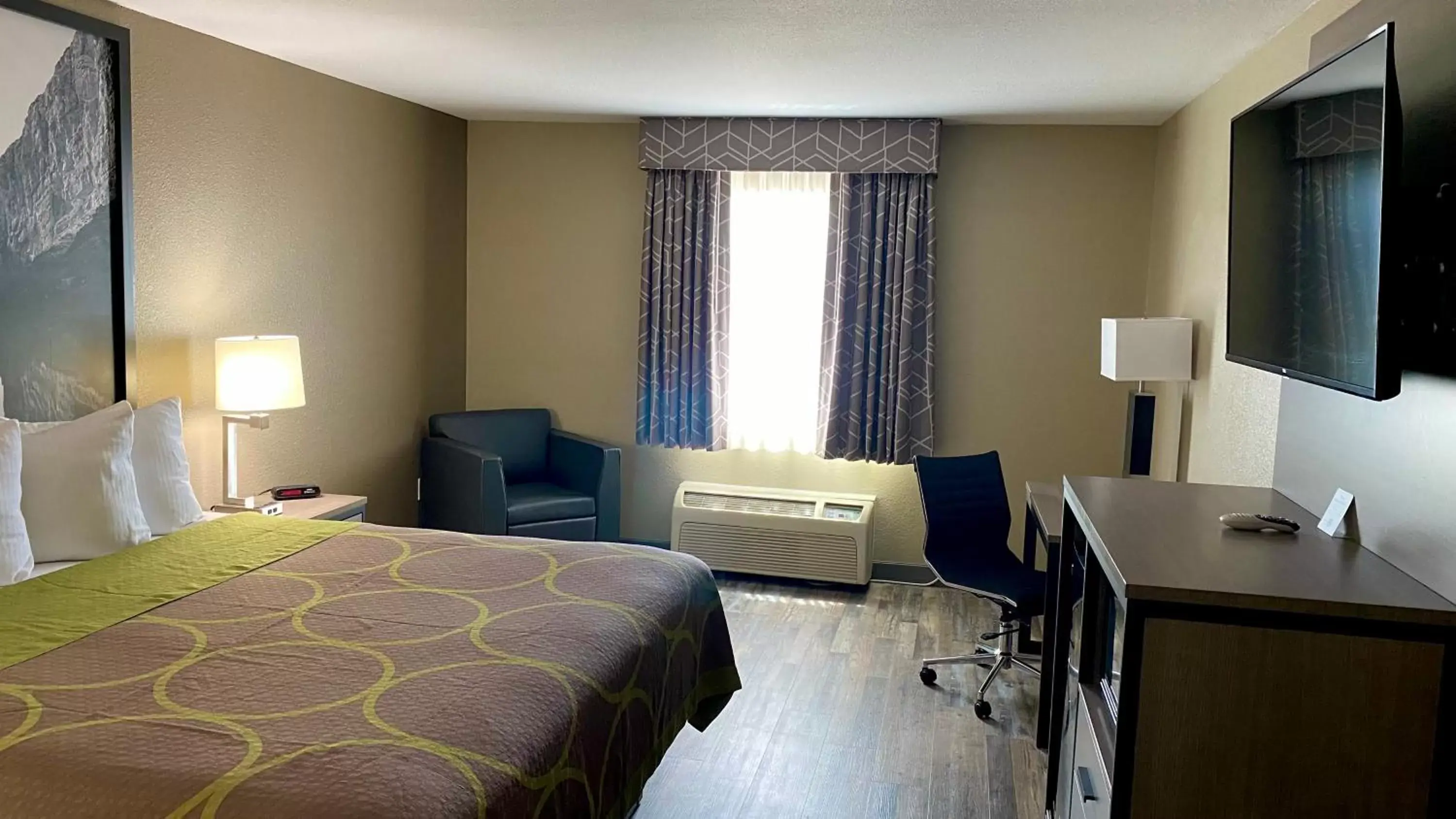 Bed in Super 8 by Wyndham Harker Heights Killeen Fort Hood