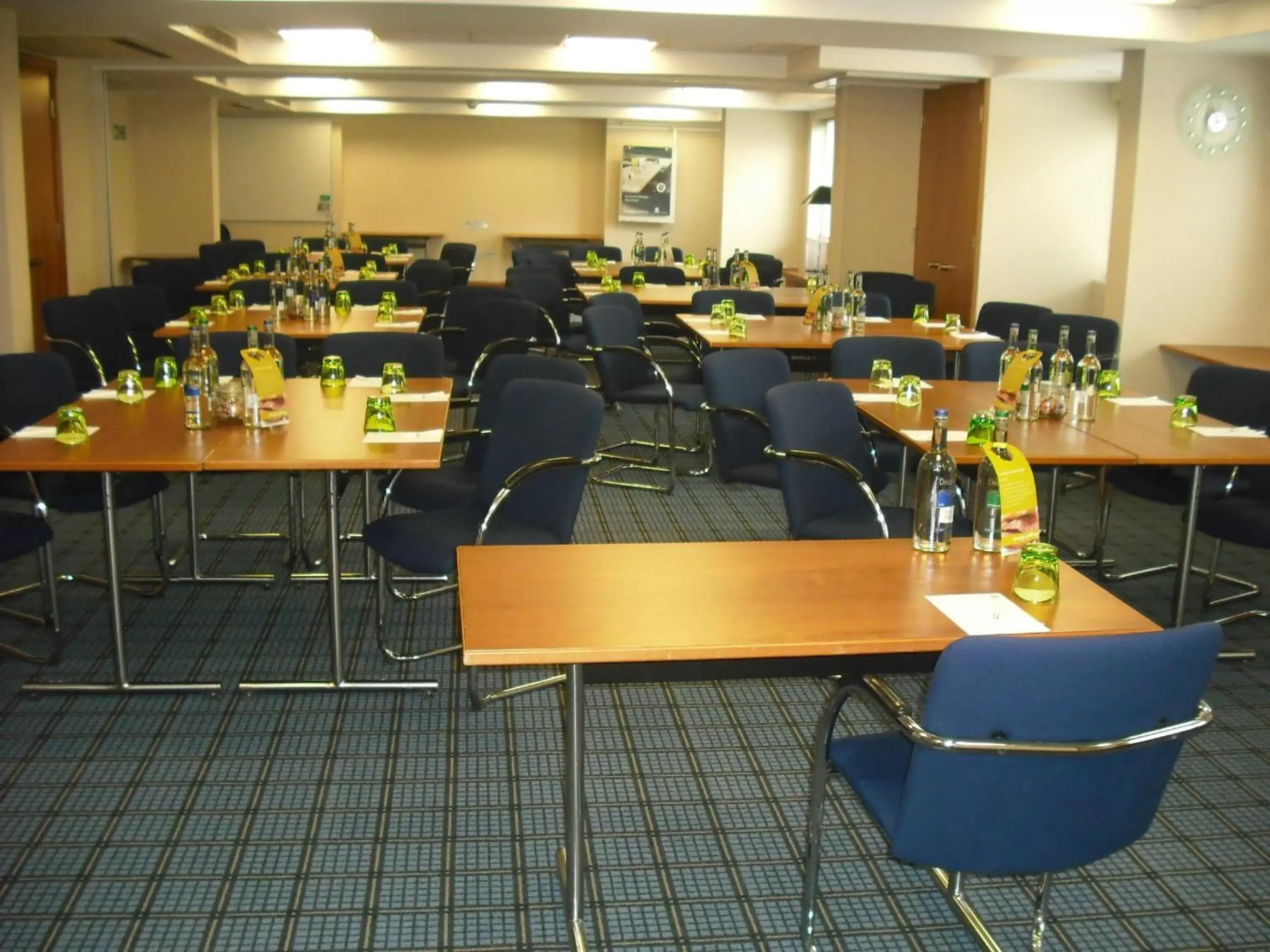 Meeting/conference room in Holiday Inn Maidstone-Sevenoaks, an IHG Hotel