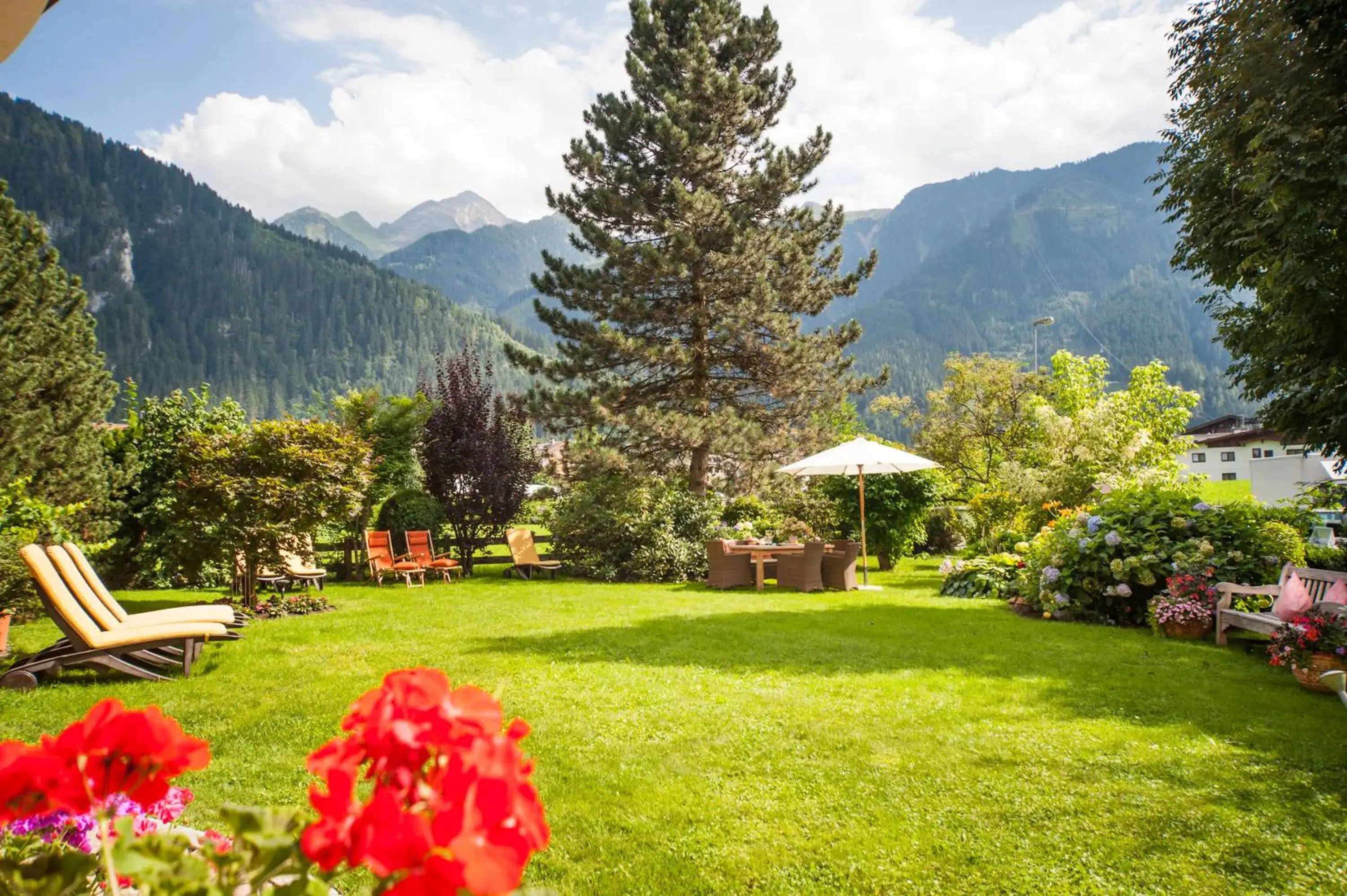 Garden in Hotel Garni Glockenstuhl