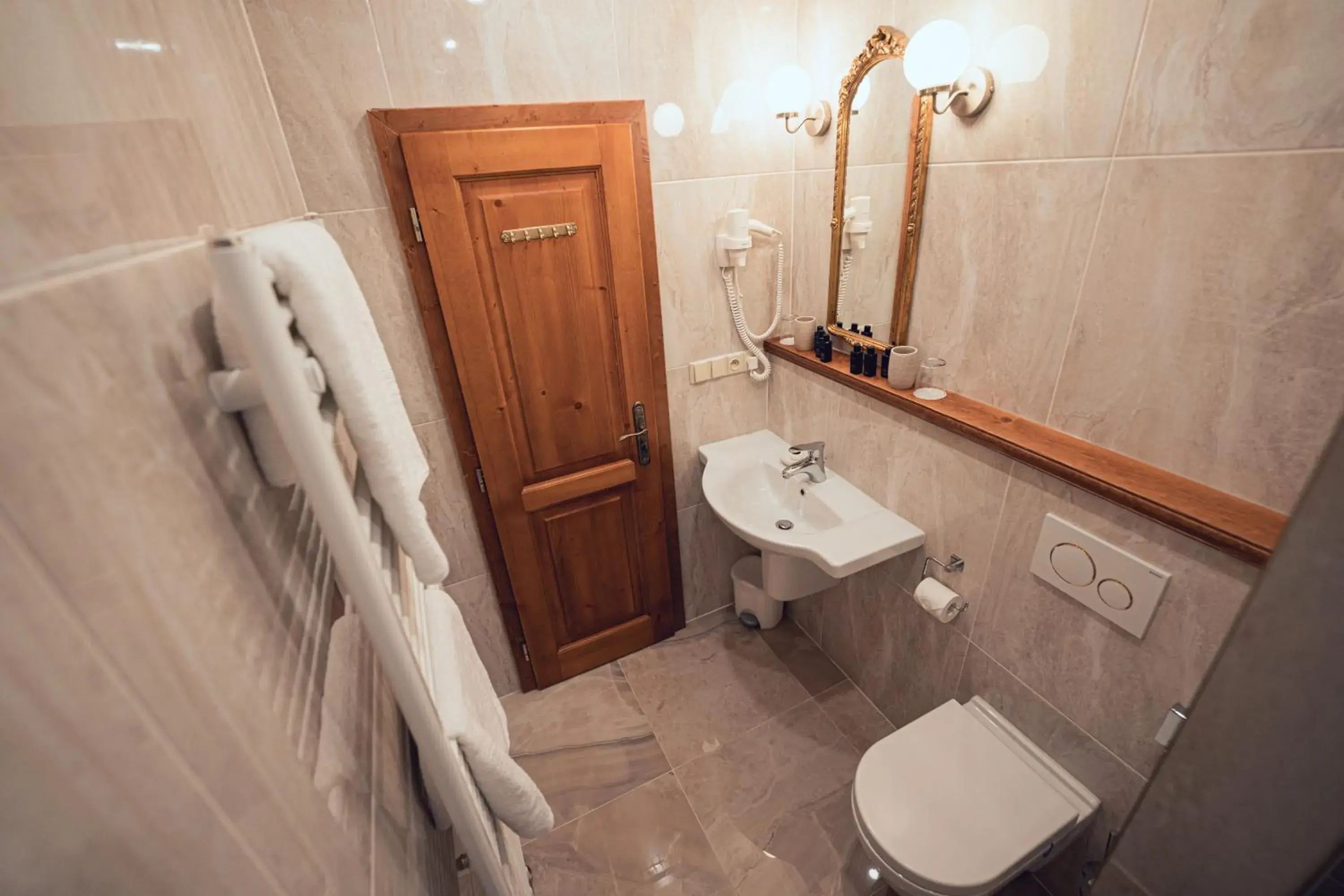 Toilet, Bathroom in Hotel Svatojánský Dvůr