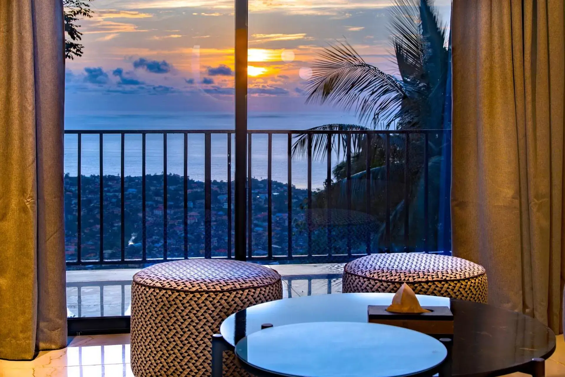 Balcony/Terrace in The Country Lodge Hotel