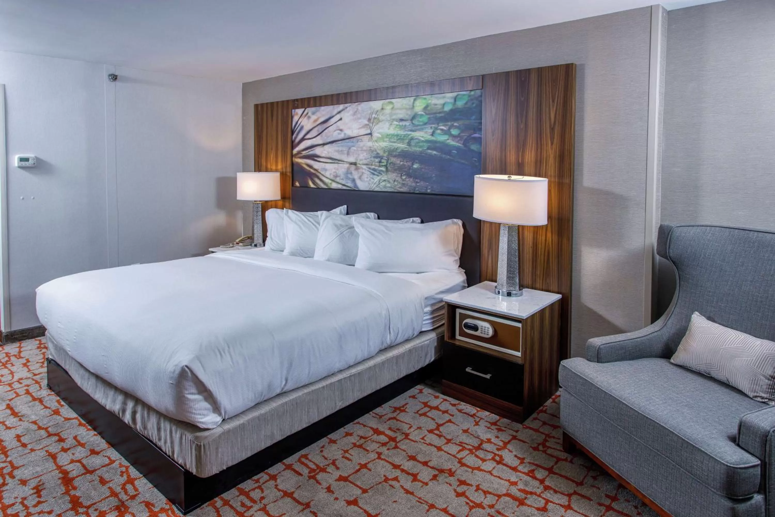 Bed in DoubleTree by Hilton Appleton, WI