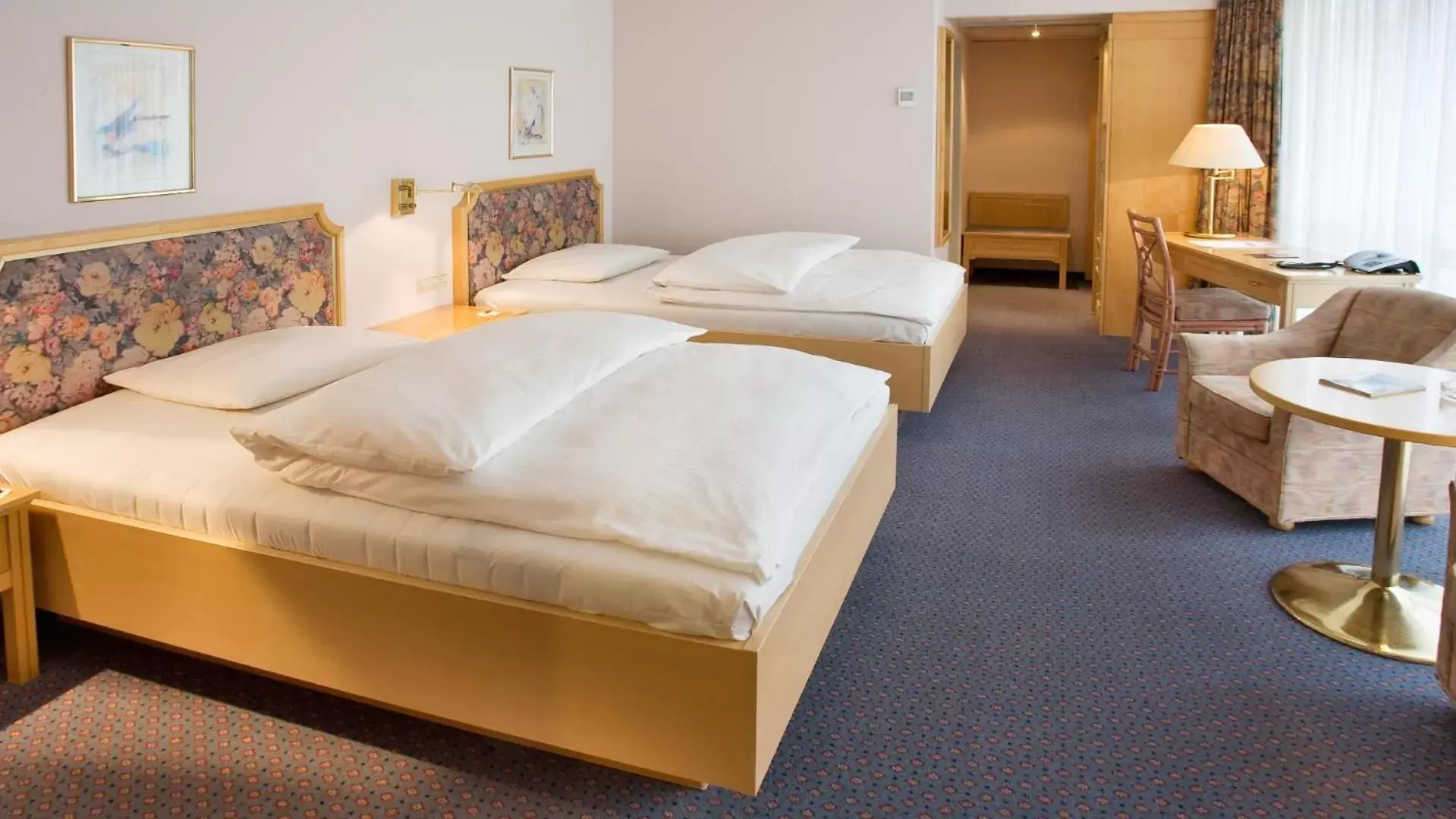 Comfort Double Room in Erikson Hotel