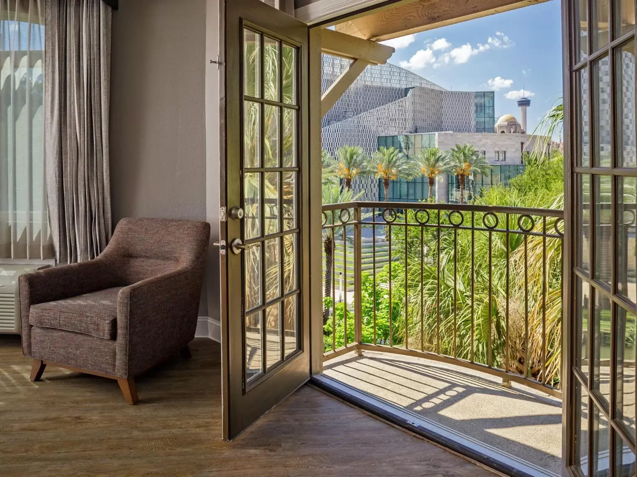 Photo of the whole room in Hotel Indigo San Antonio Riverwalk, an IHG Hotel