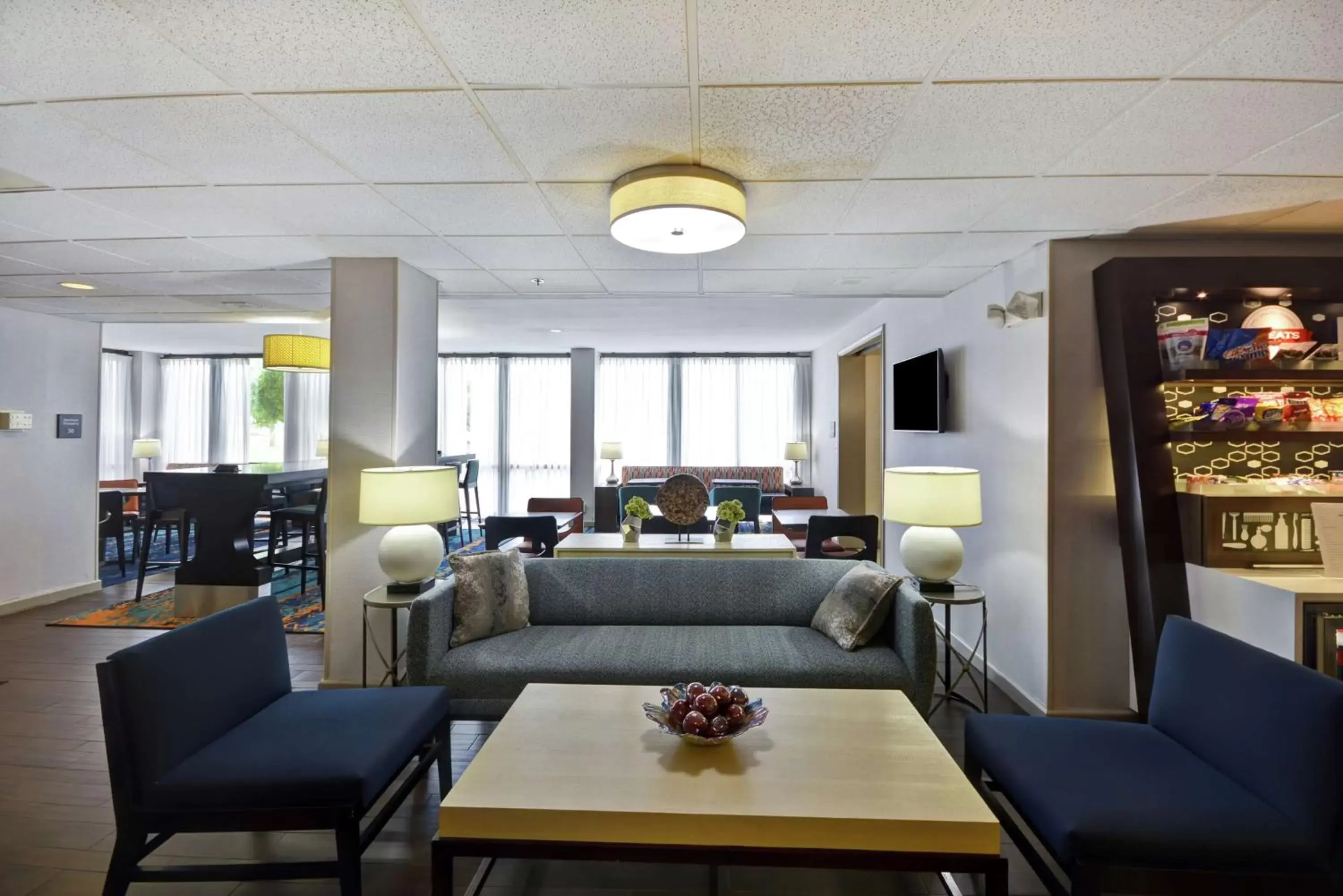 Lobby or reception in Hampton Inn Detroit Madison Heights South Troy