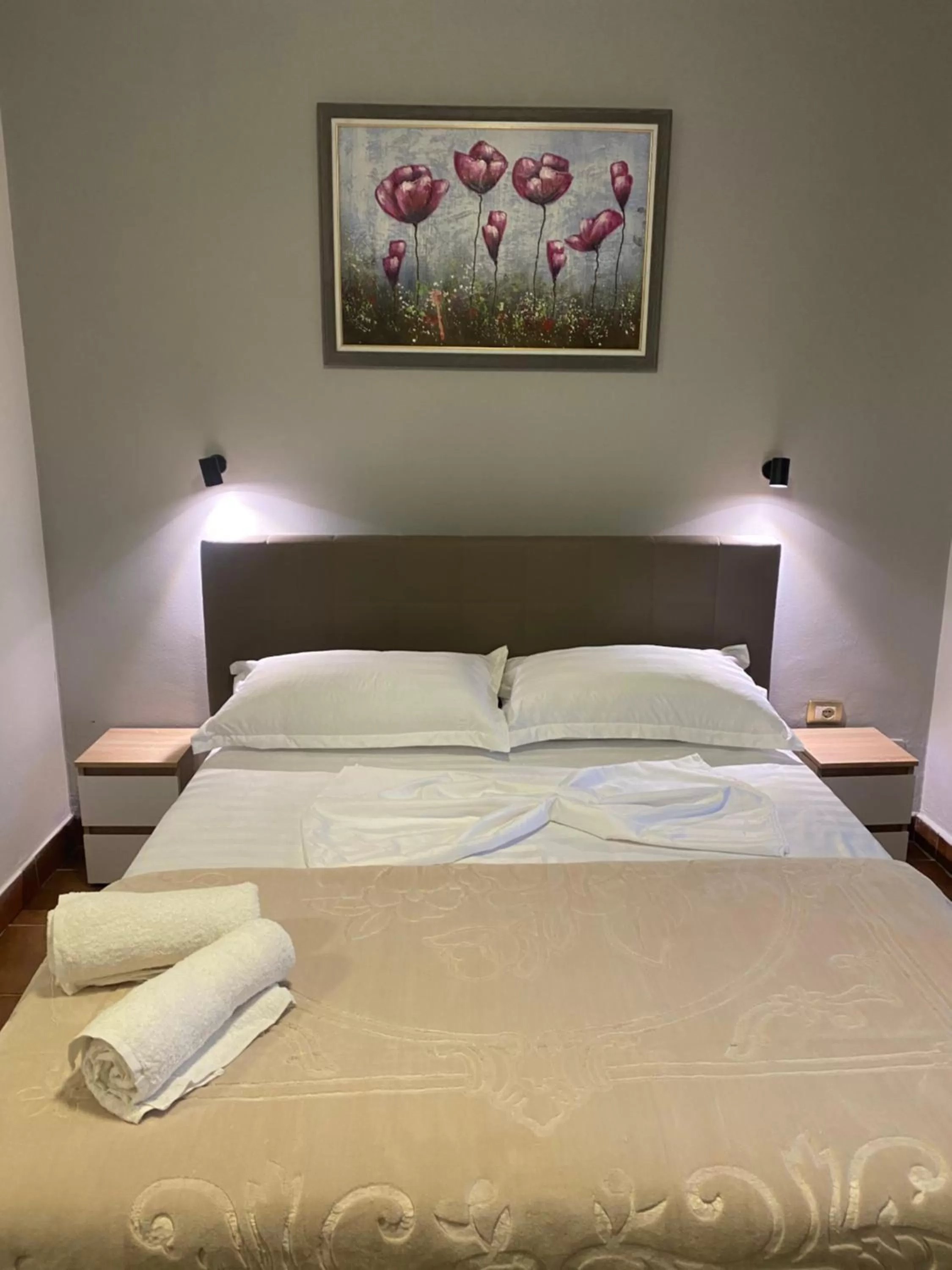 Bed in Hotel Millenium Tirana