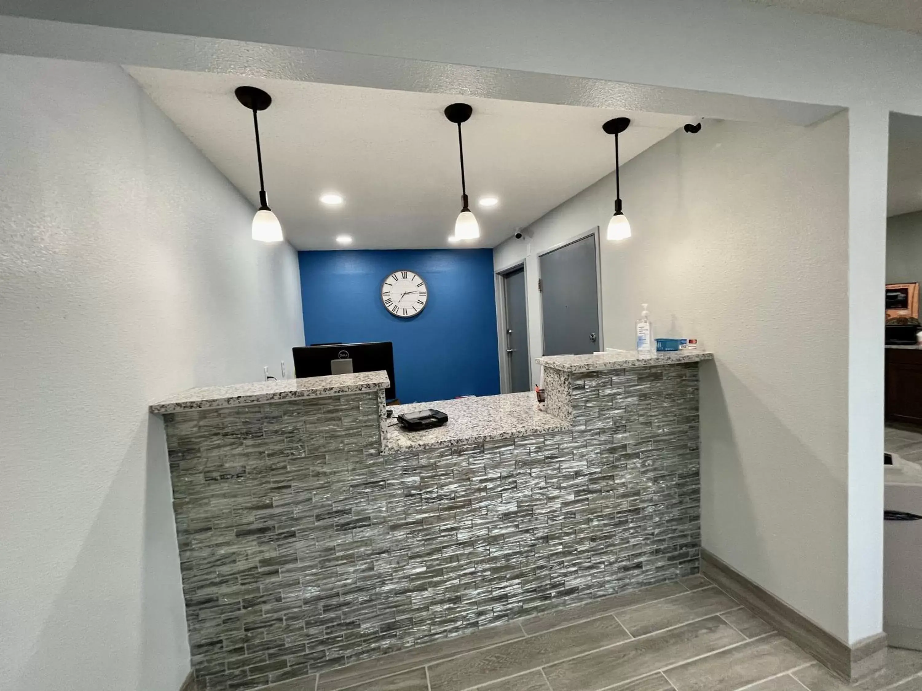 Lobby or reception in Lamoni Inn & Suites Lobby or reception in Lamoni Inn & Suites