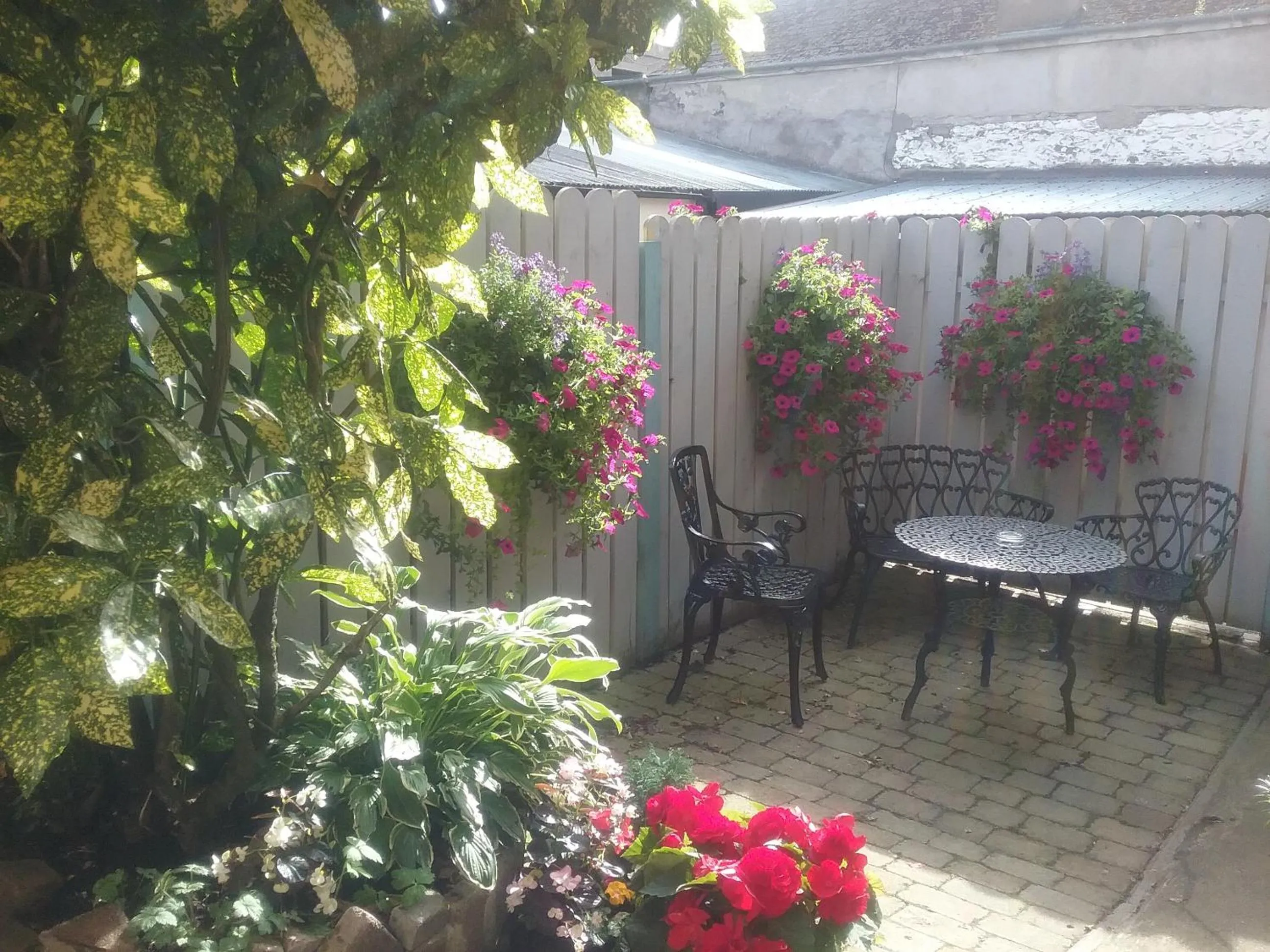 Patio in Ashleigh Guest House