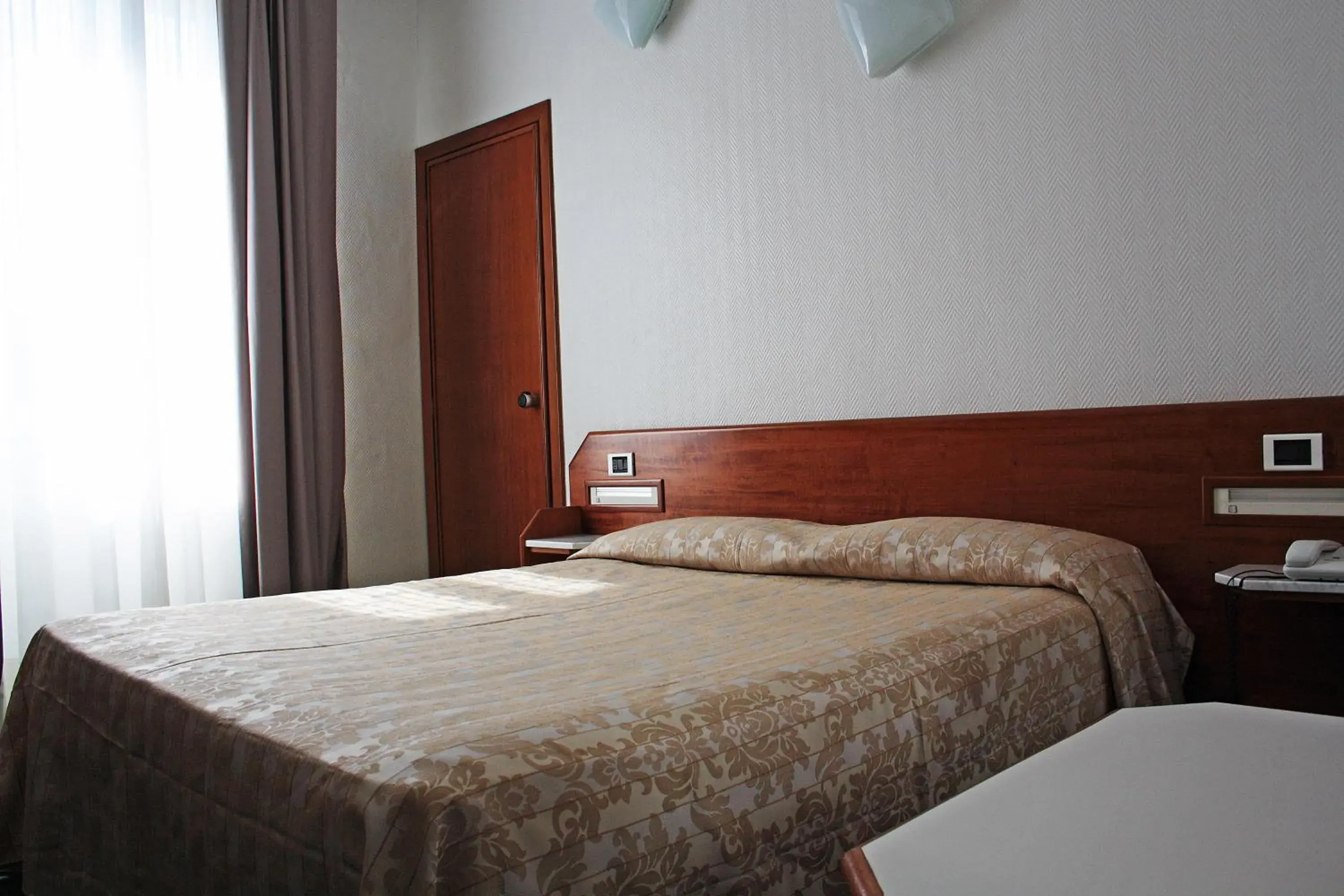 Bed in Hotel Centrale