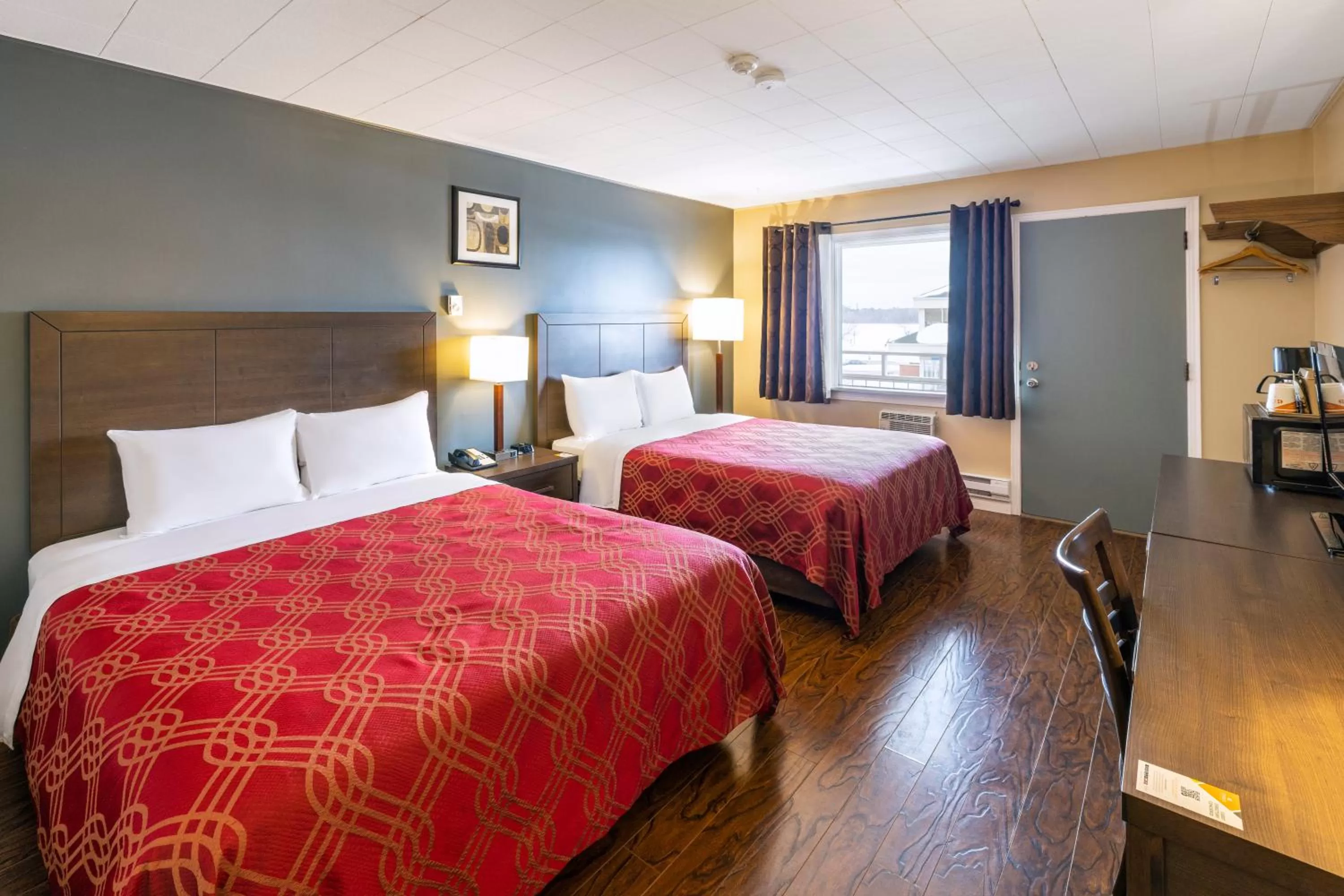 Bedroom in Econo Lodge Miramichi