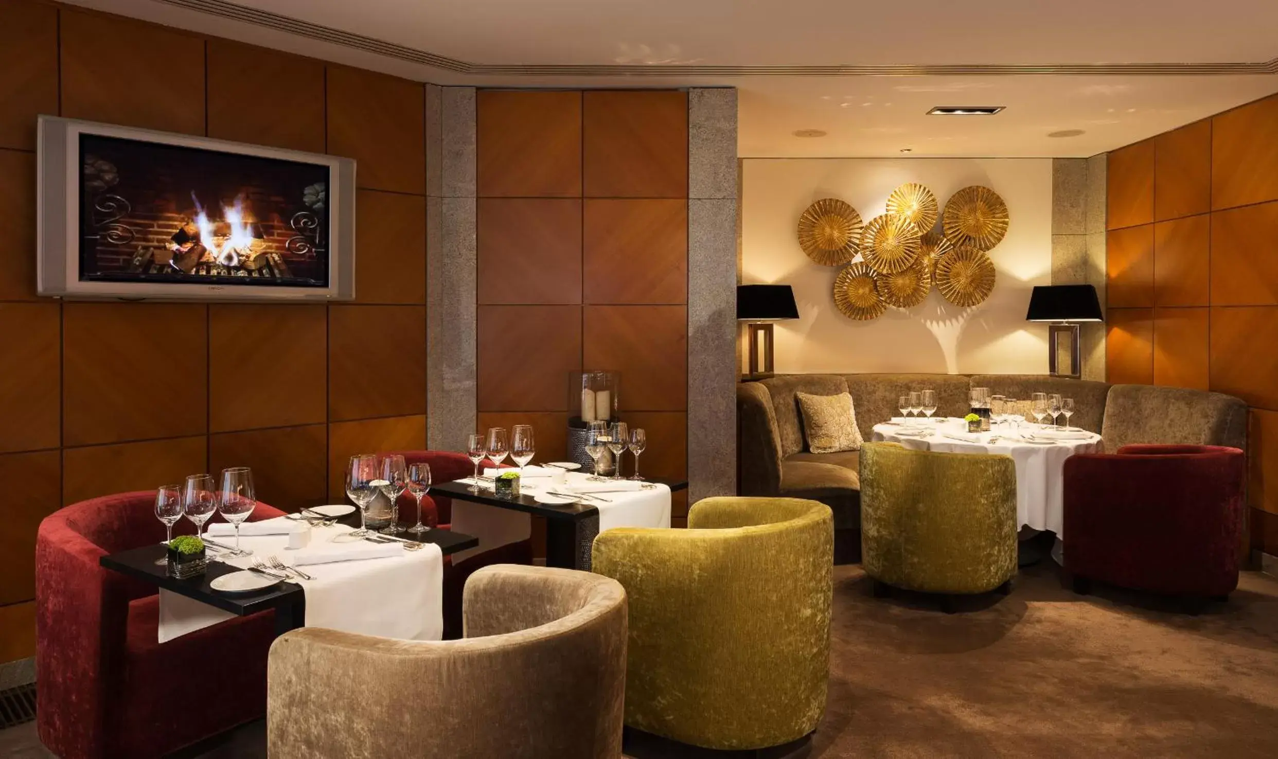 Restaurant/places to eat in Hotel Palace Berlin Restaurant/places to eat in Hotel Palace Berlin