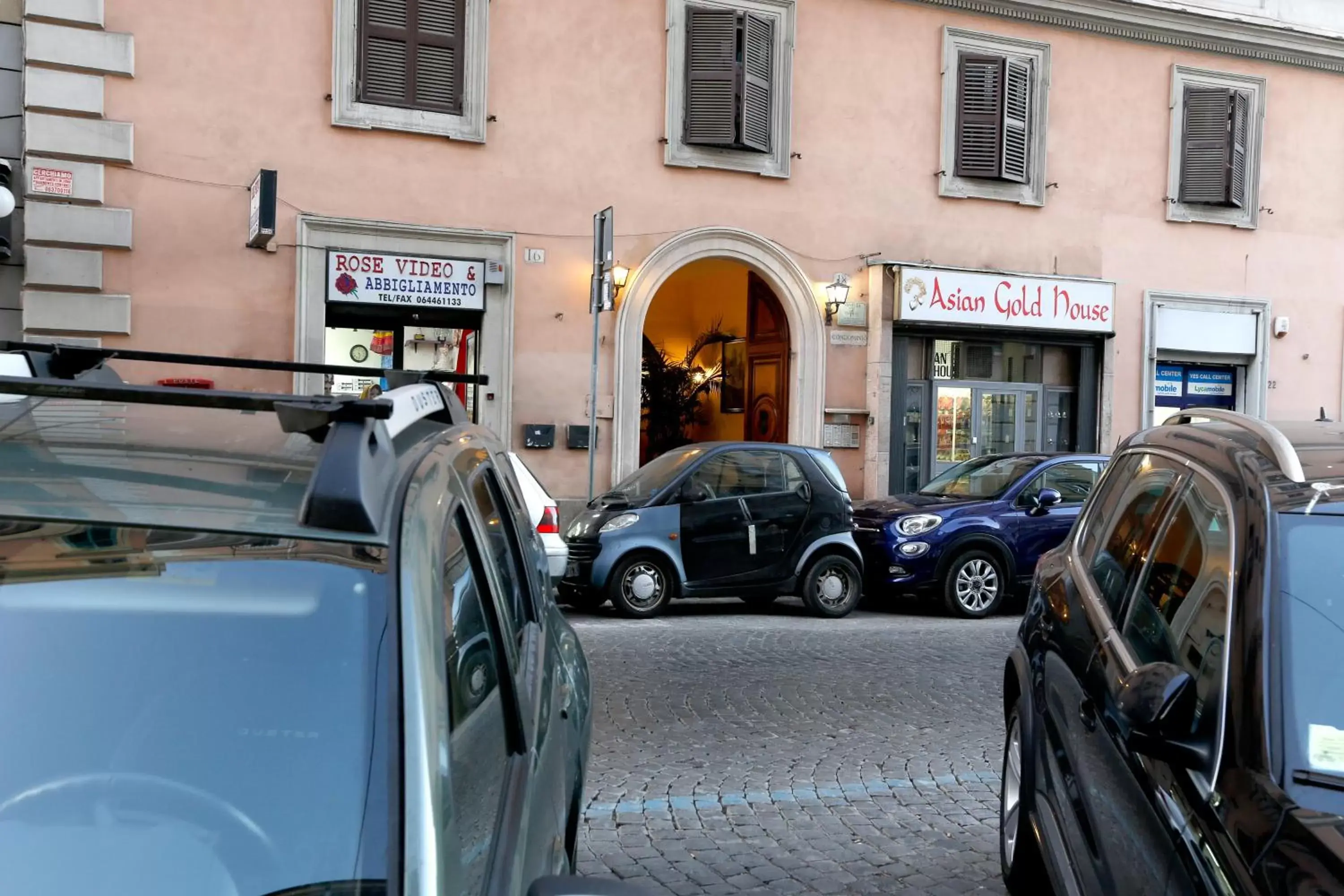 Facade/entrance in Vanella Rome Domus