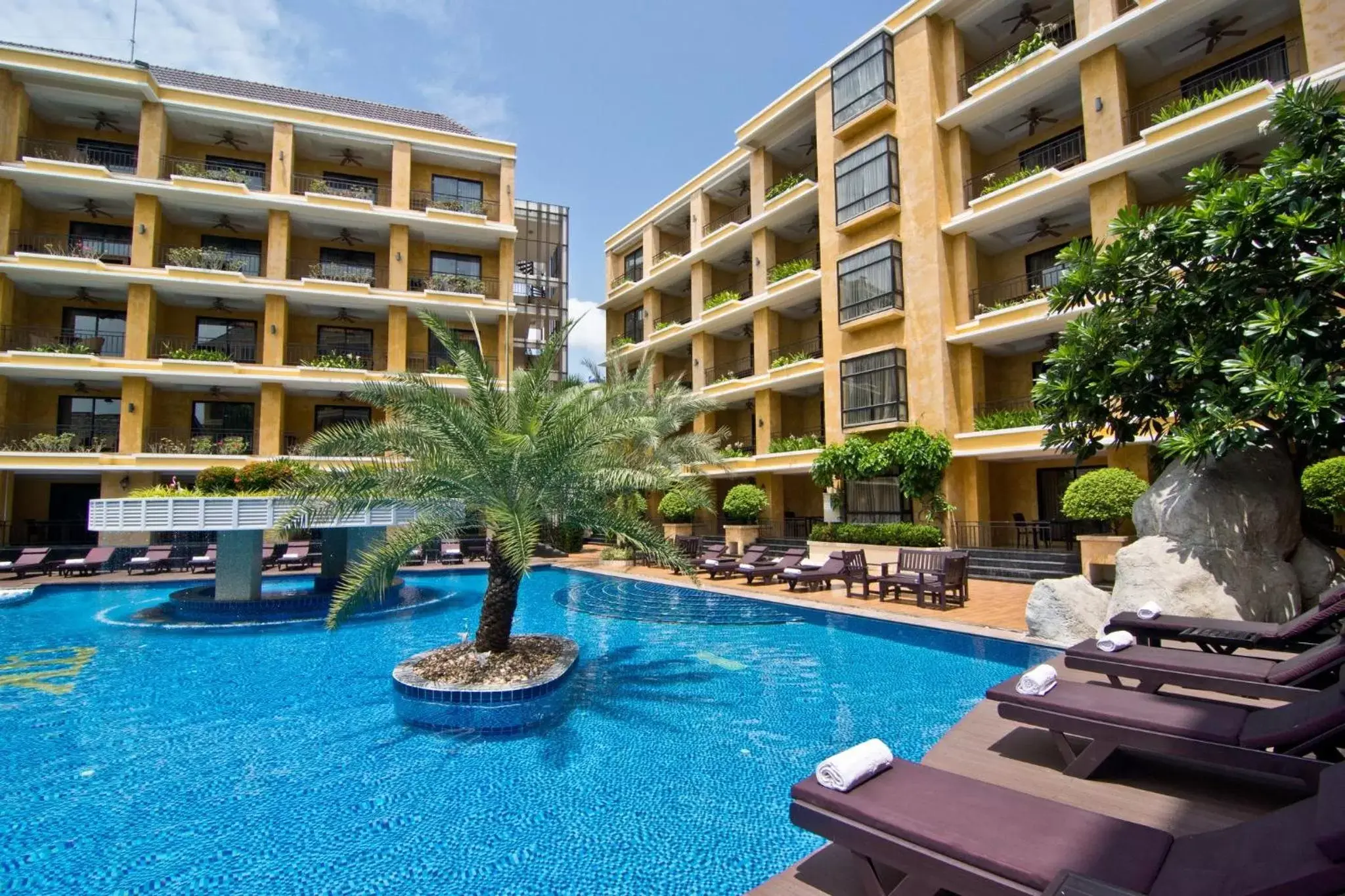 Swimming pool in LK Mantra Pura Resort Swimming pool in LK Mantra Pura Resort