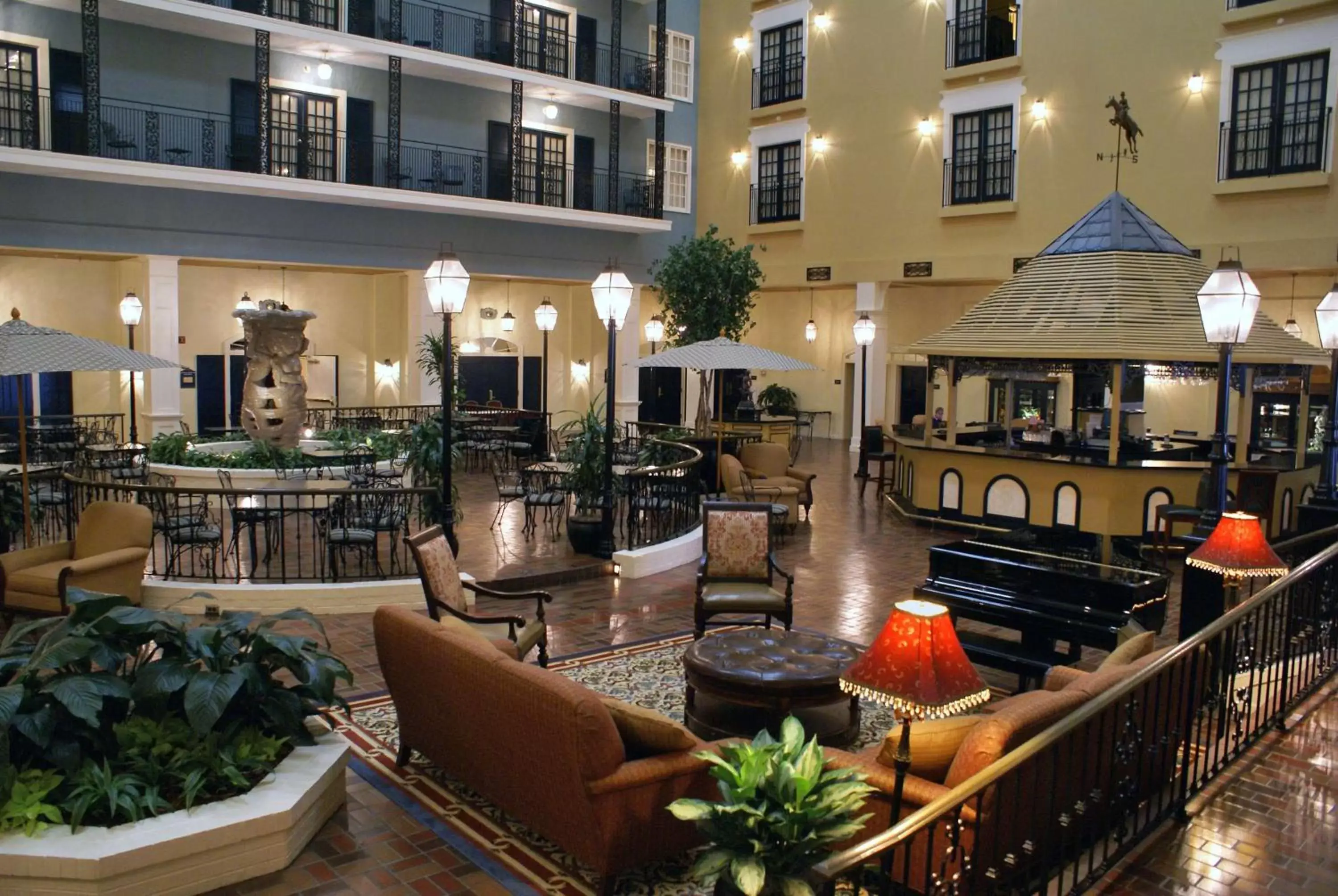 Lobby or reception in DoubleTree Suites by Hilton Lexington