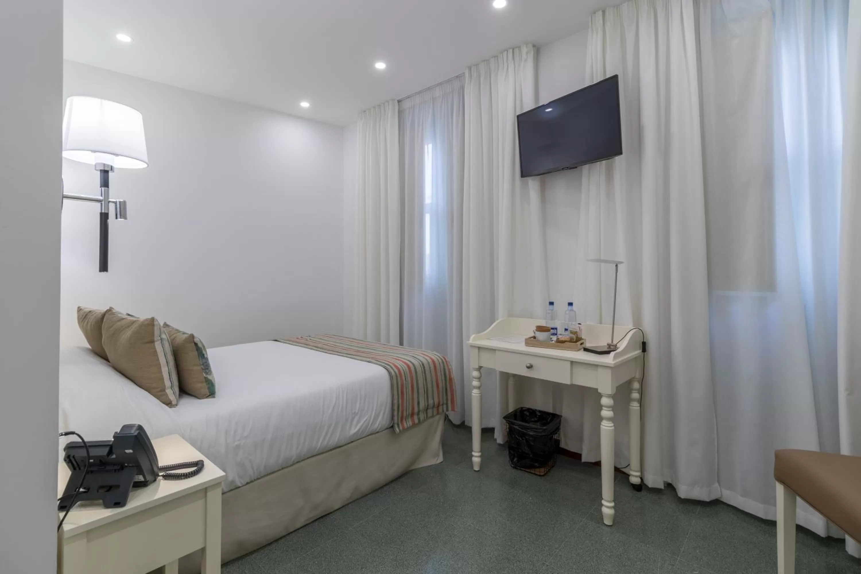 Bedroom, Bed in Hotel Emblemático Holiday Time