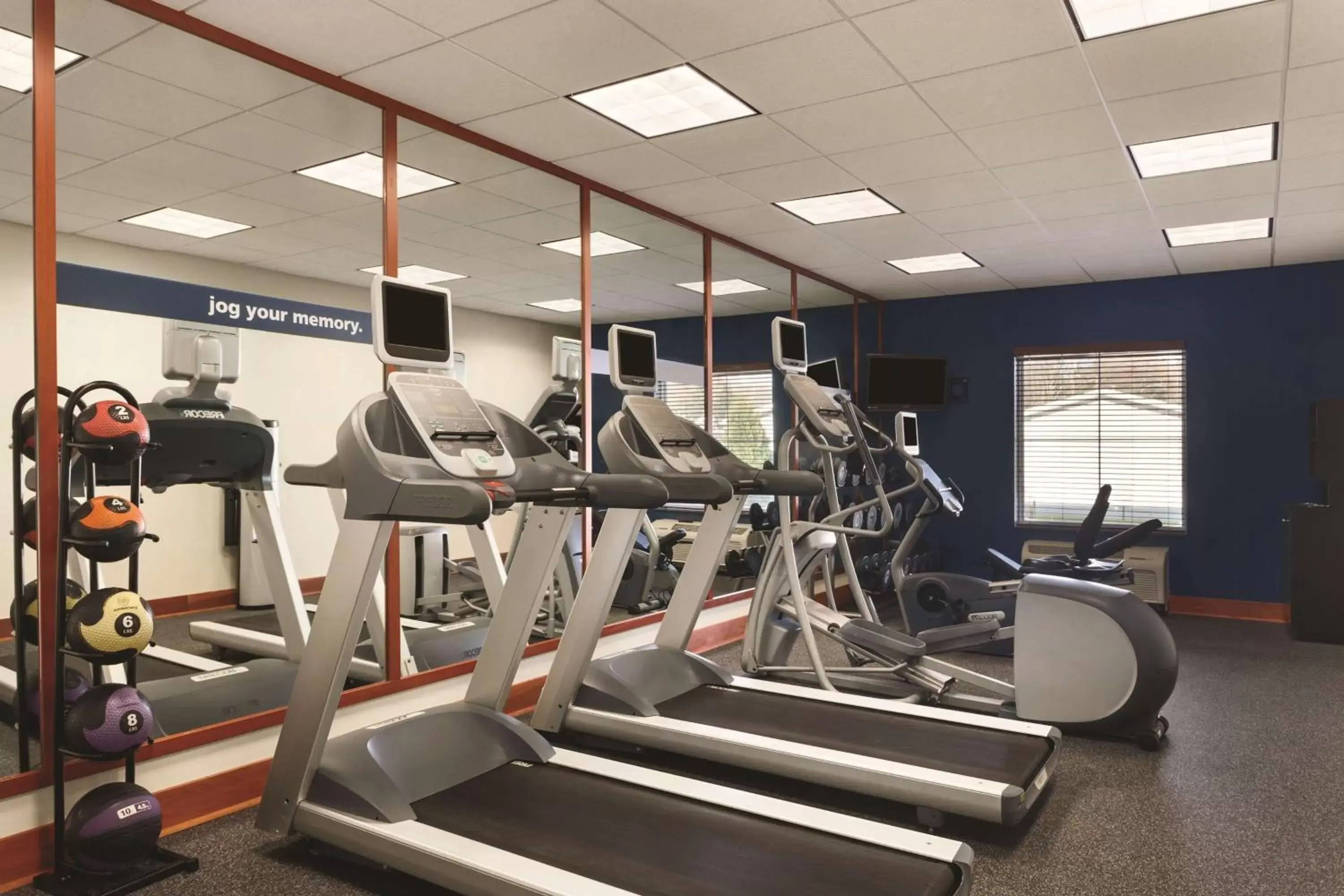 Fitness centre/facilities, Fitness Center/Facilities in Hampton Inn & Suites Mystic