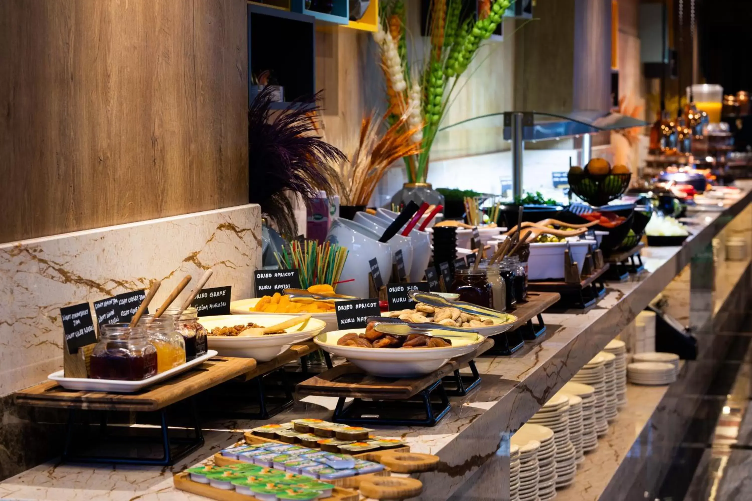 Food and drinks in Holiday Inn - Trabzon-East, an IHG Hotel