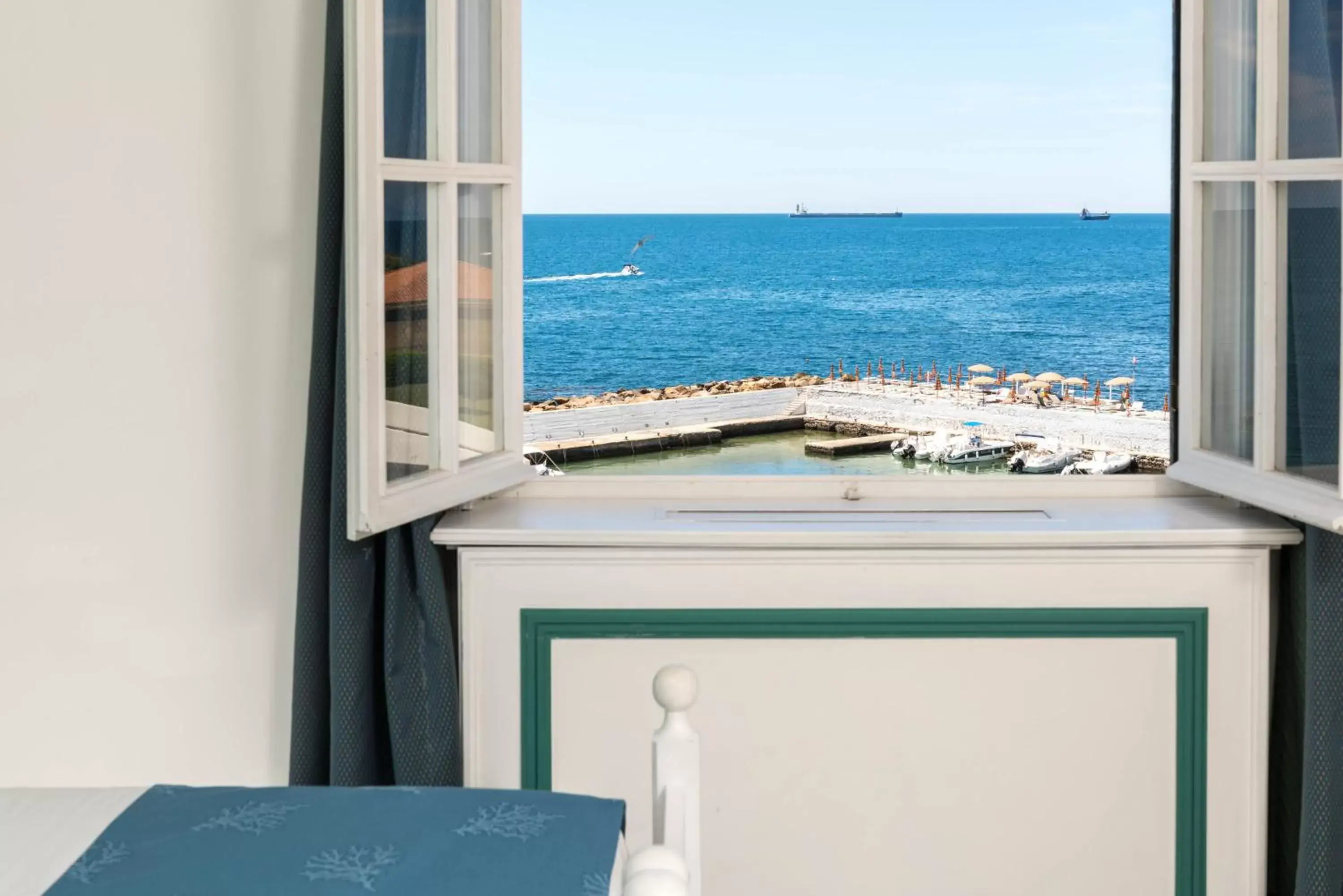 Day, Balcony/Terrace in Mercure Civitavecchia Sunbay Park Hotel