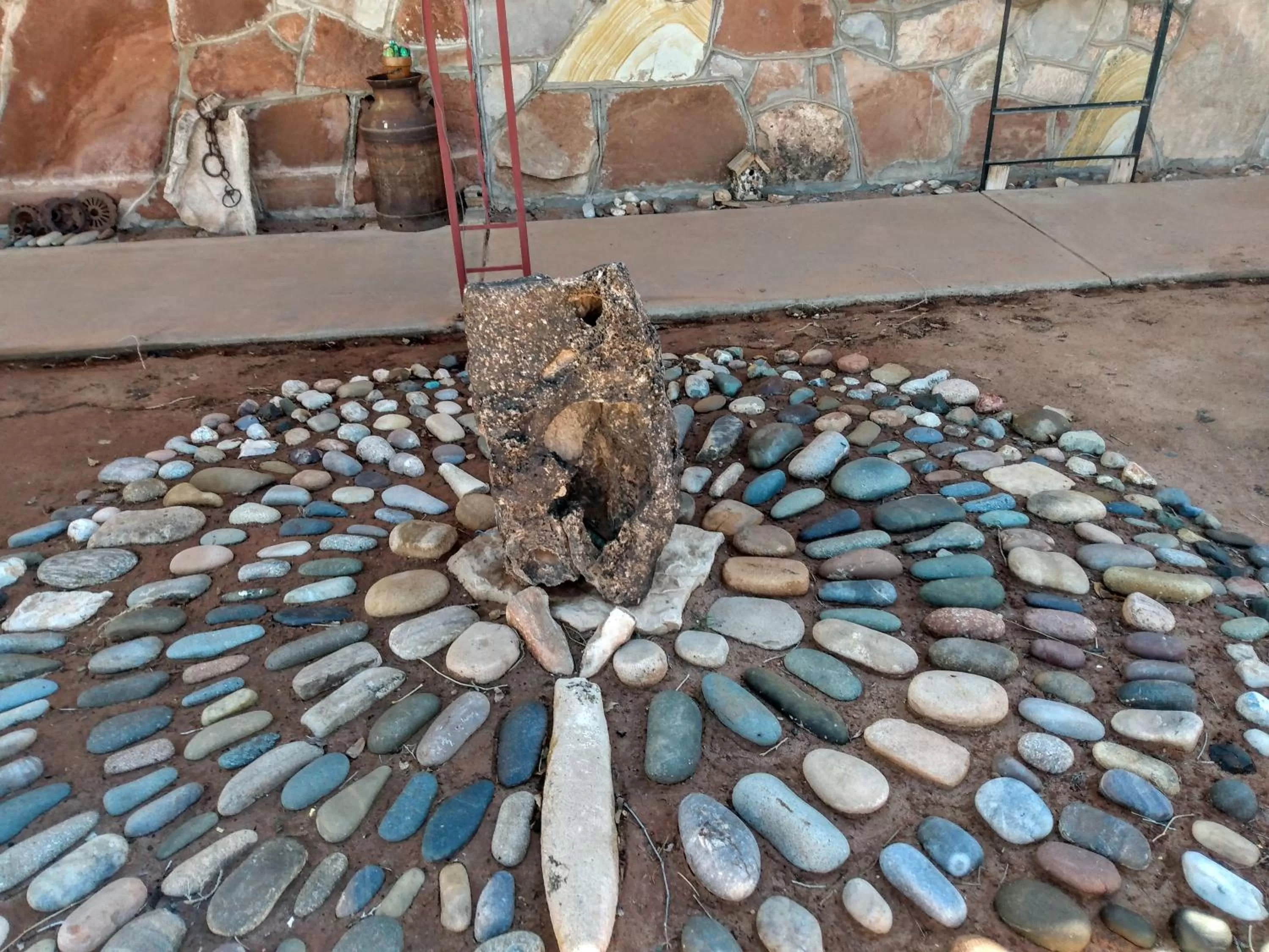 Property building in Mokee Motel