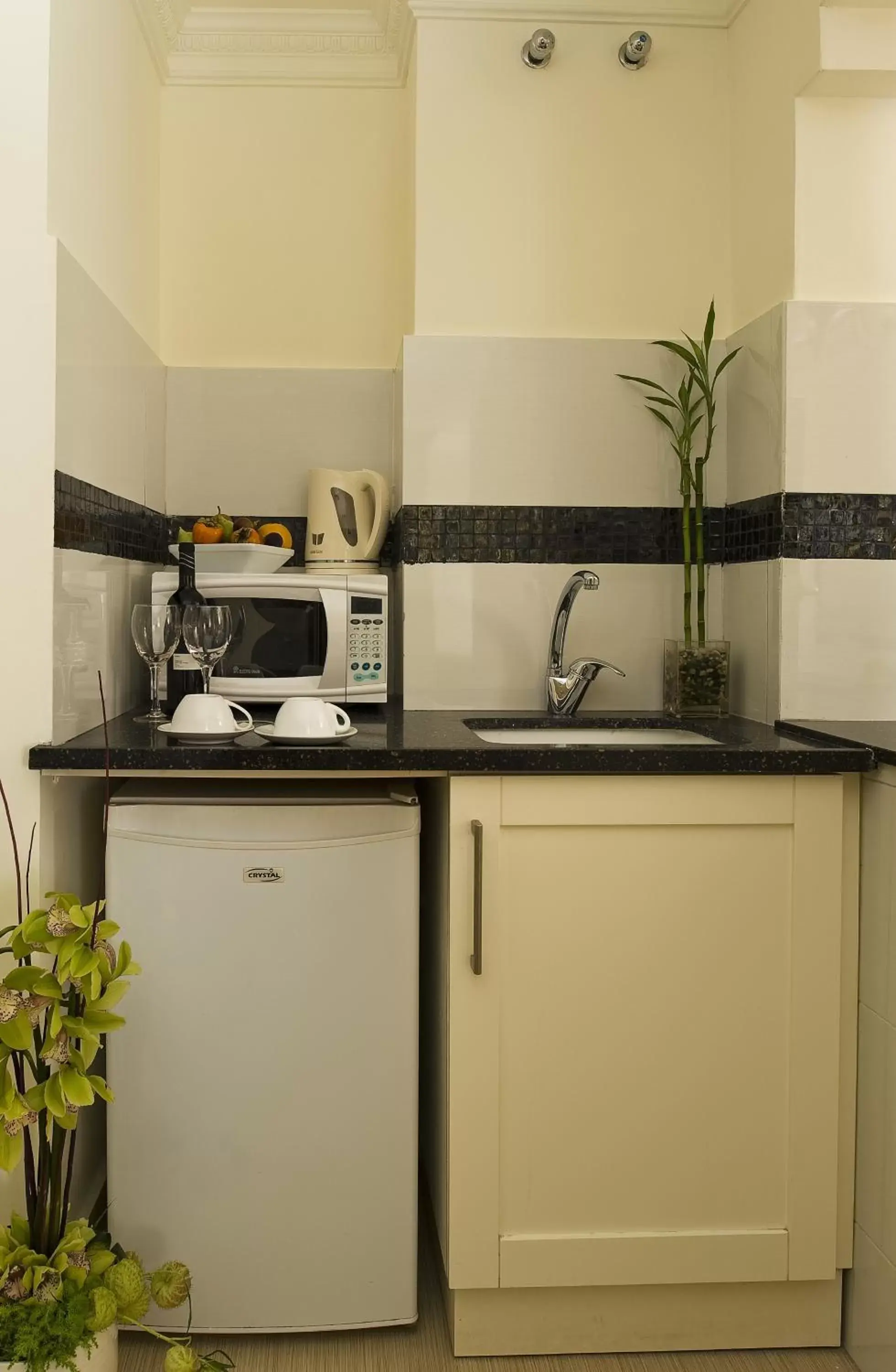 Kitchen or kitchenette, Kitchen/Kitchenette in Bell Boutique and Spa Hotel