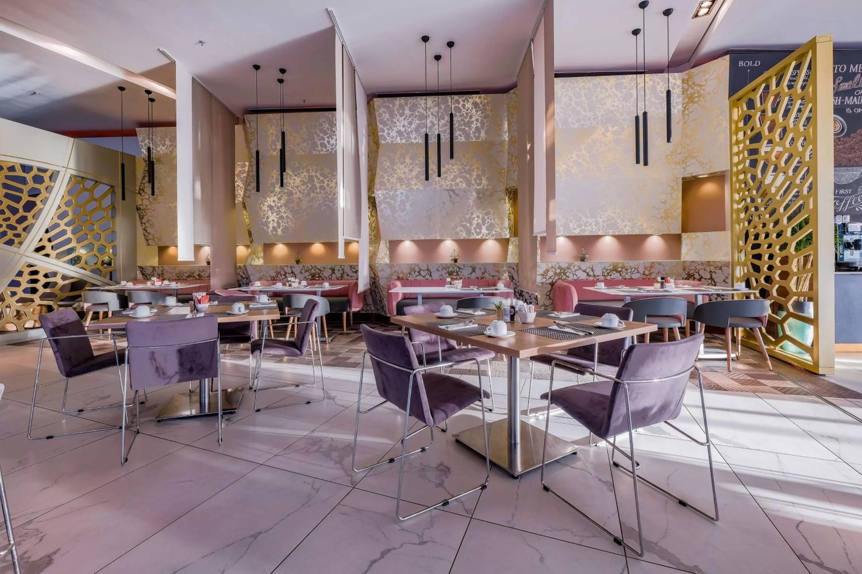 Restaurant/places to eat in Radisson Blu Gautrain Hotel, Sandton Johannesburg