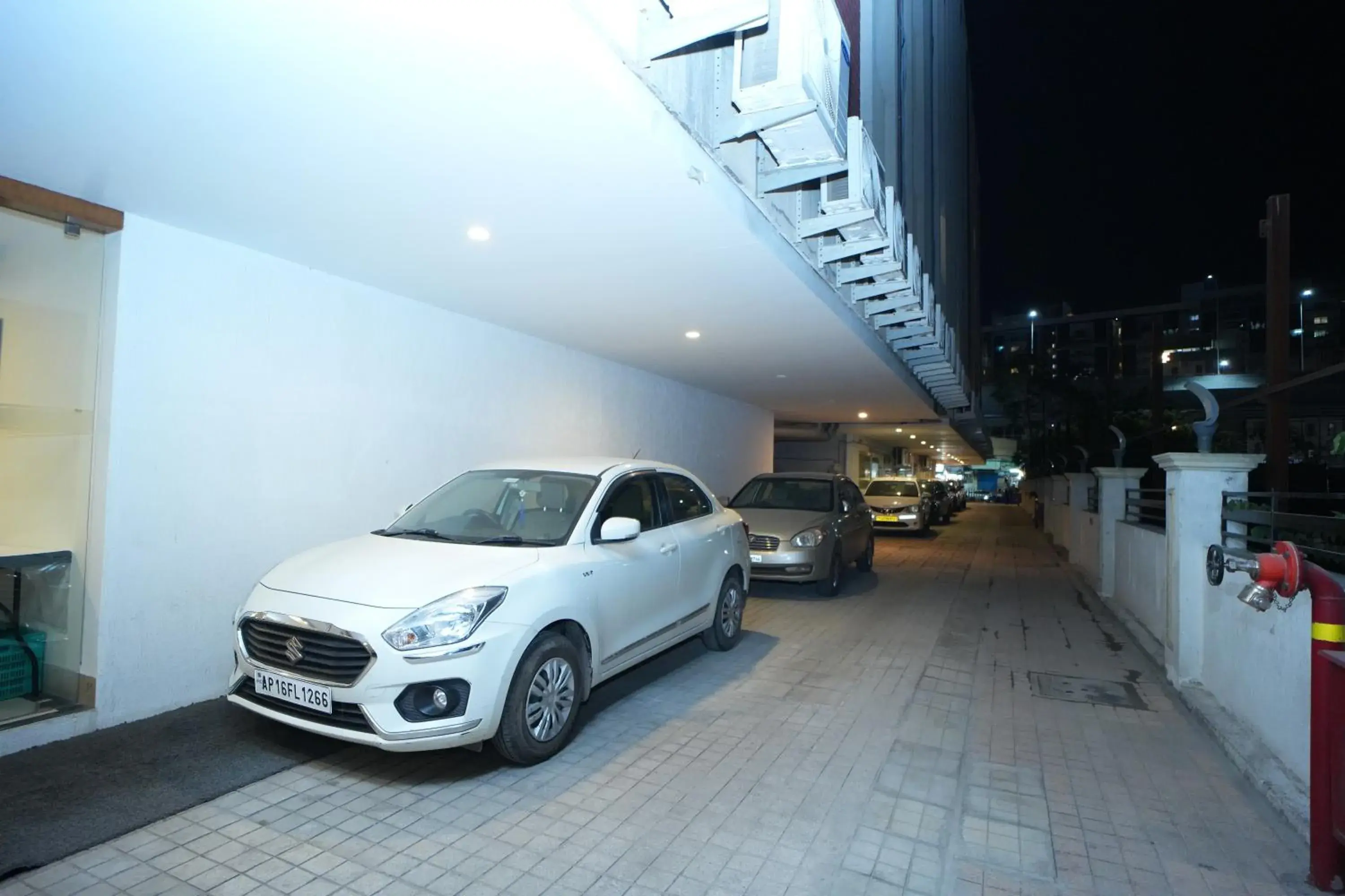 Parking in Siesta Hitech Hotel