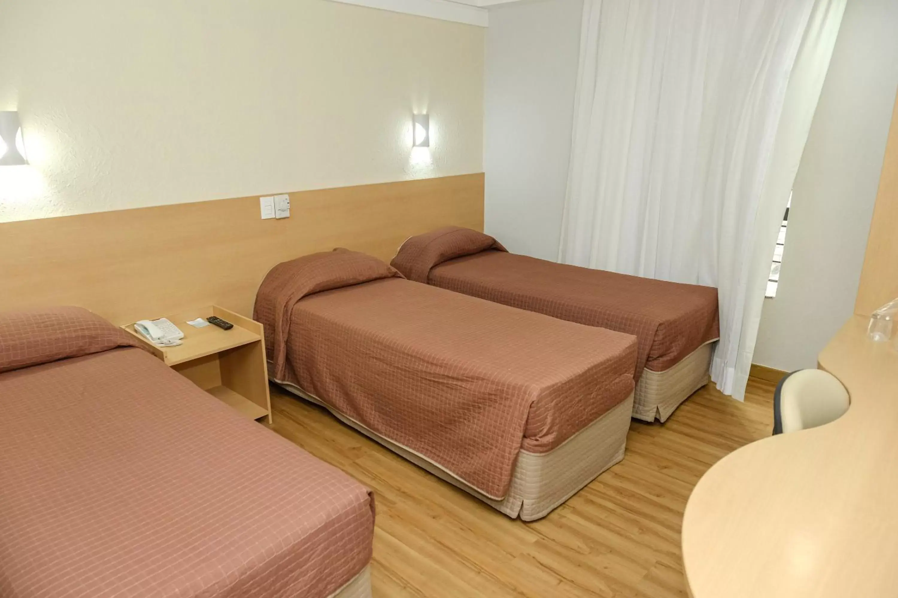 Bed in Marante Plaza Hotel