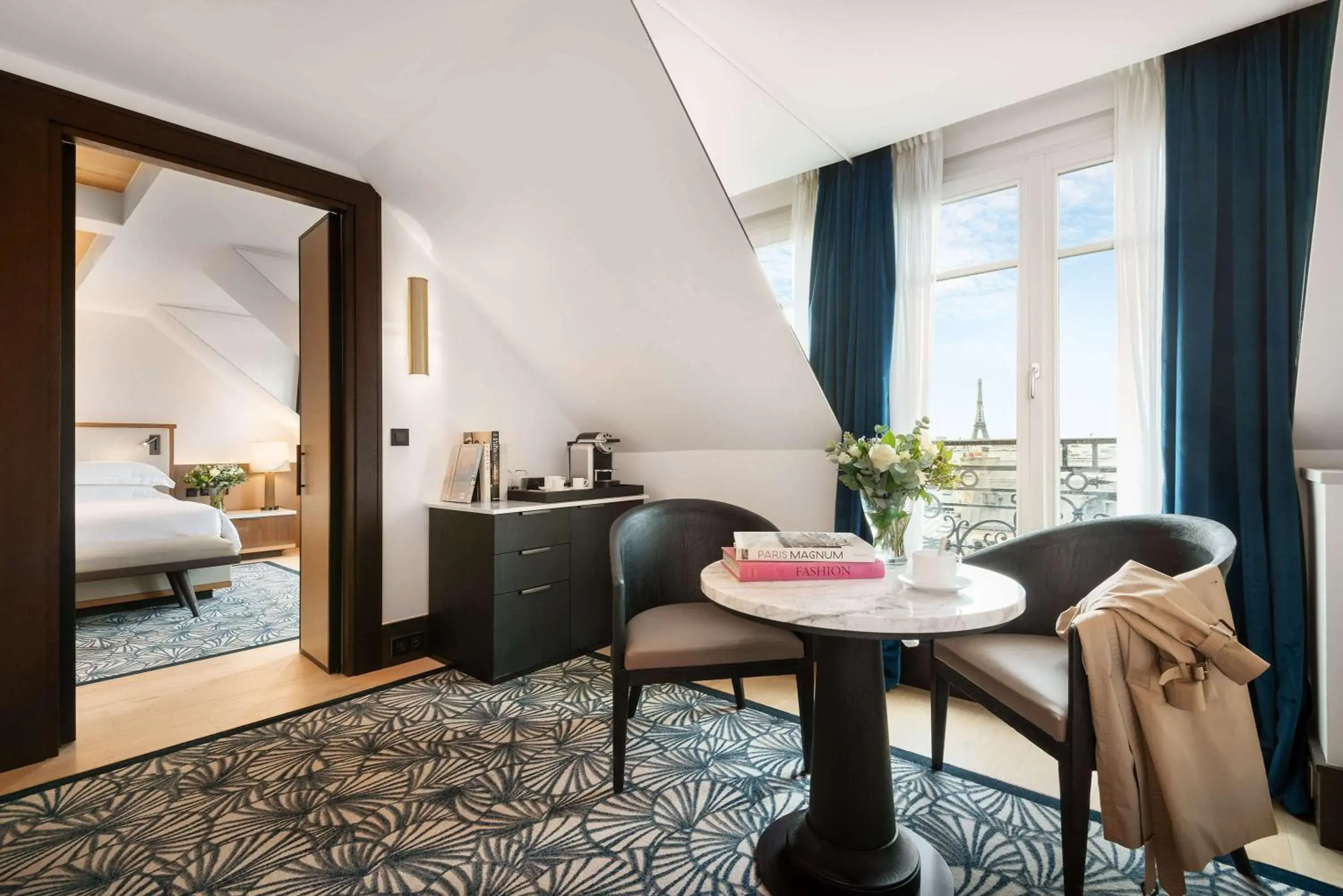 Photo of the whole room, Bed in Hyatt Paris Madeleine Photo of the whole room, Bed in Hyatt Paris Madeleine