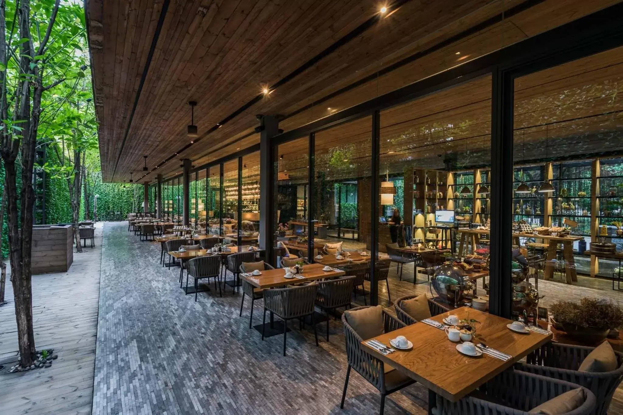 Patio, Restaurant/Places to Eat in Ad Lib Hotel Bangkok