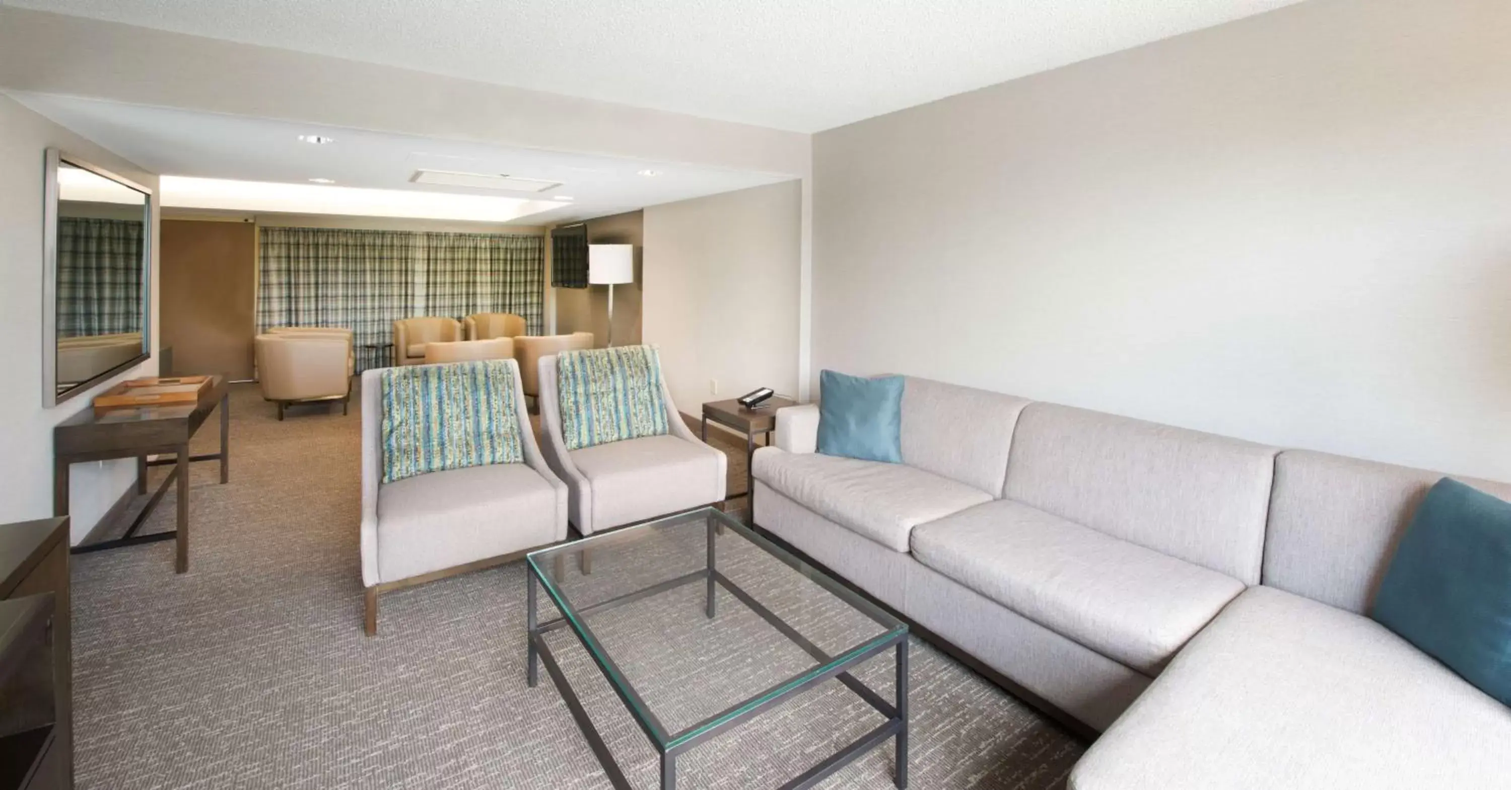 Living room, Seating Area in Embassy Suites by Hilton Seattle North Lynnwood