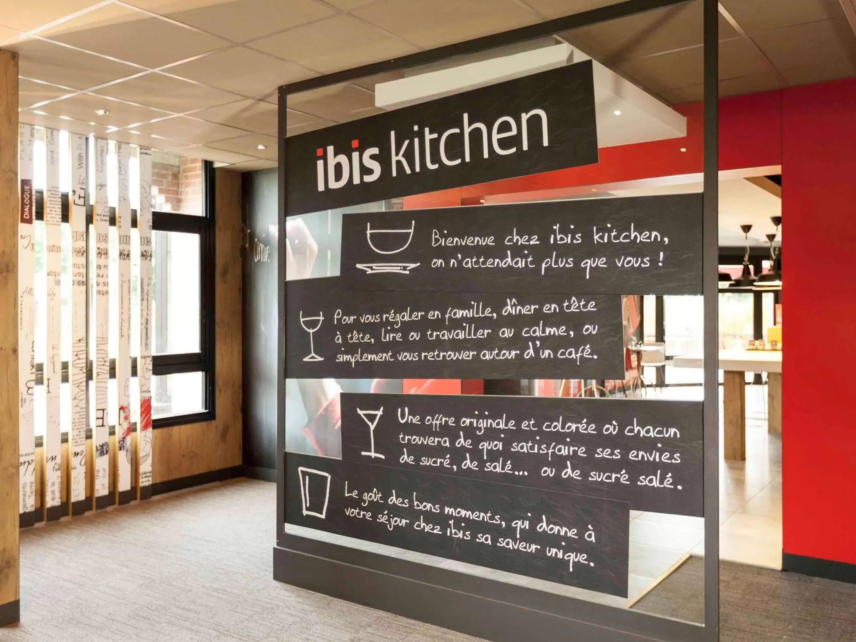 Restaurant/places to eat in Ibis Évry-Courcouronnes