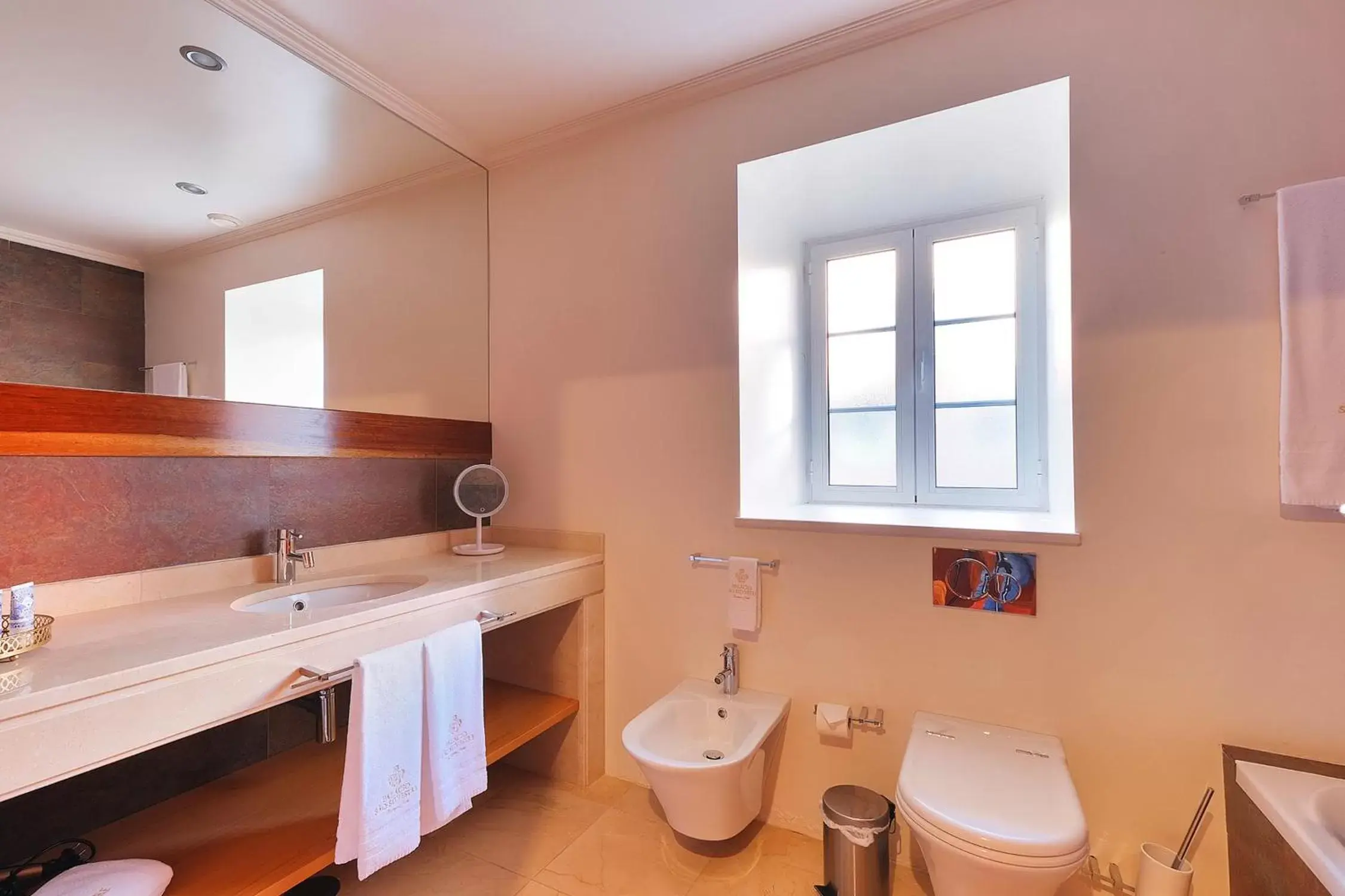 Toilet, Bathroom in Palacio São Silvestre-Boutique Hotel