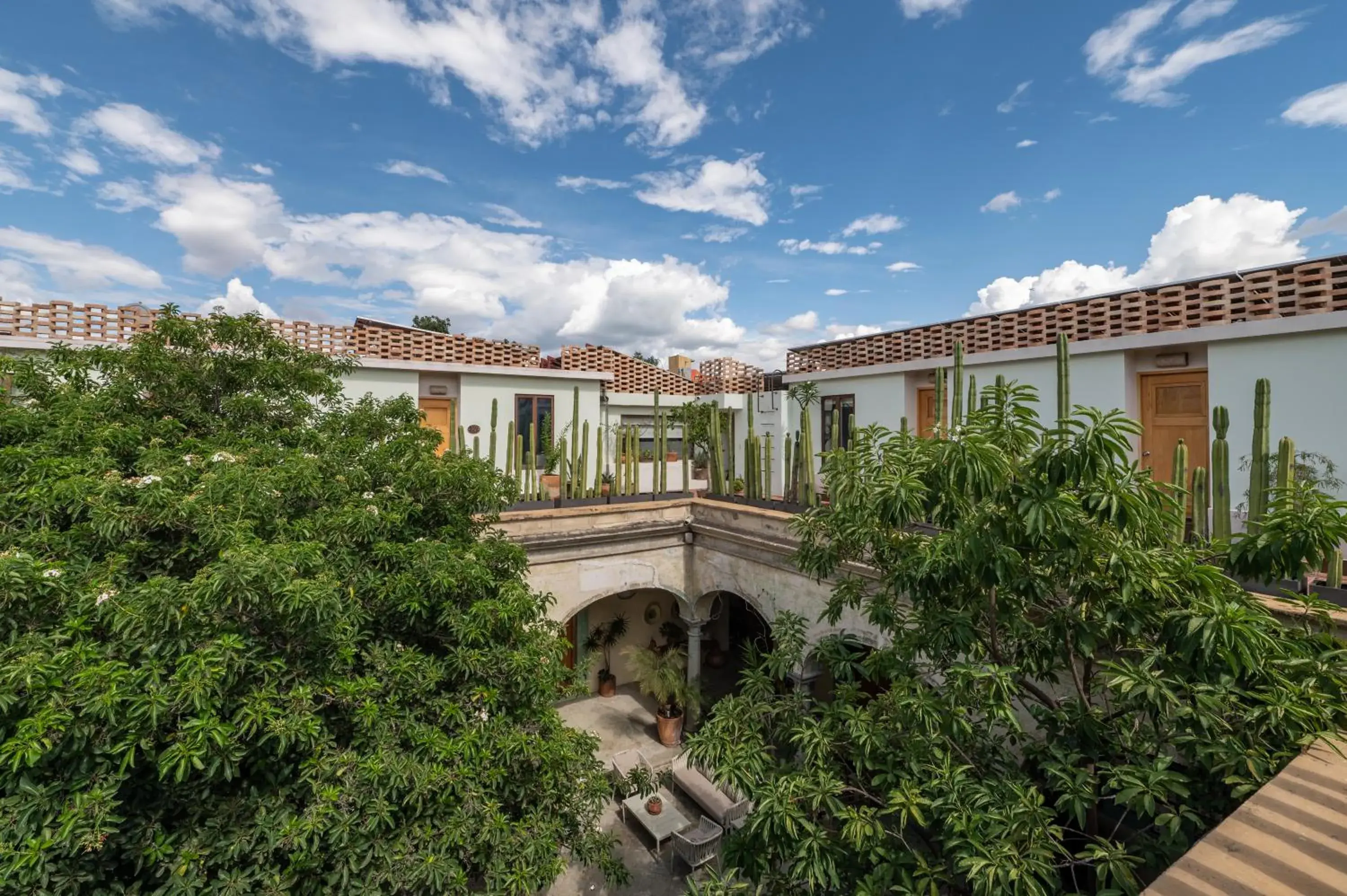 Property Building in Casa De Sierra Azul