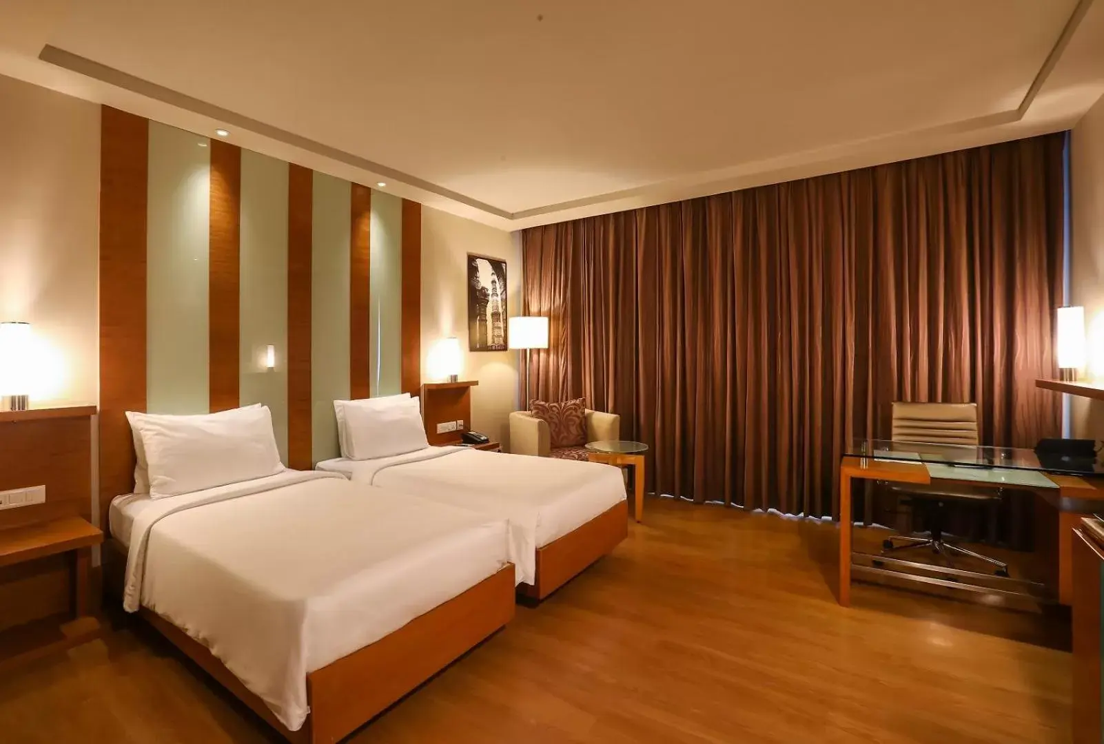 Bed in Radisson Blu Hotel Chennai City Centre