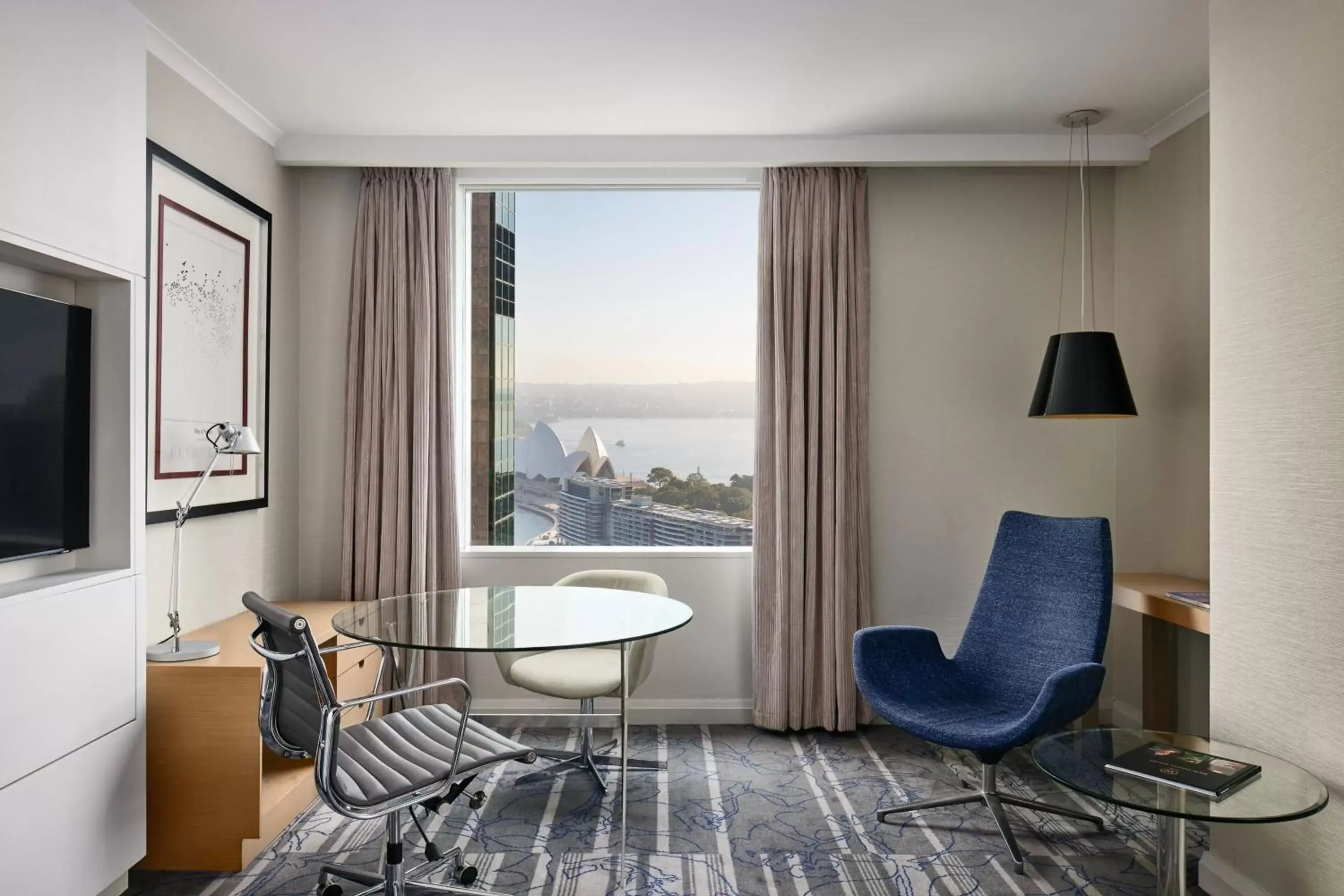 Executive Suite with Club lounge access Suite, 1 King Bed with Opera House View in Sydney Harbour Marriott Hotel at Circular Quay Executive Suite with Club lounge access Suite, 1 King Bed with Opera House View in Sydney Harbour Marriott Hotel at Circular Quay