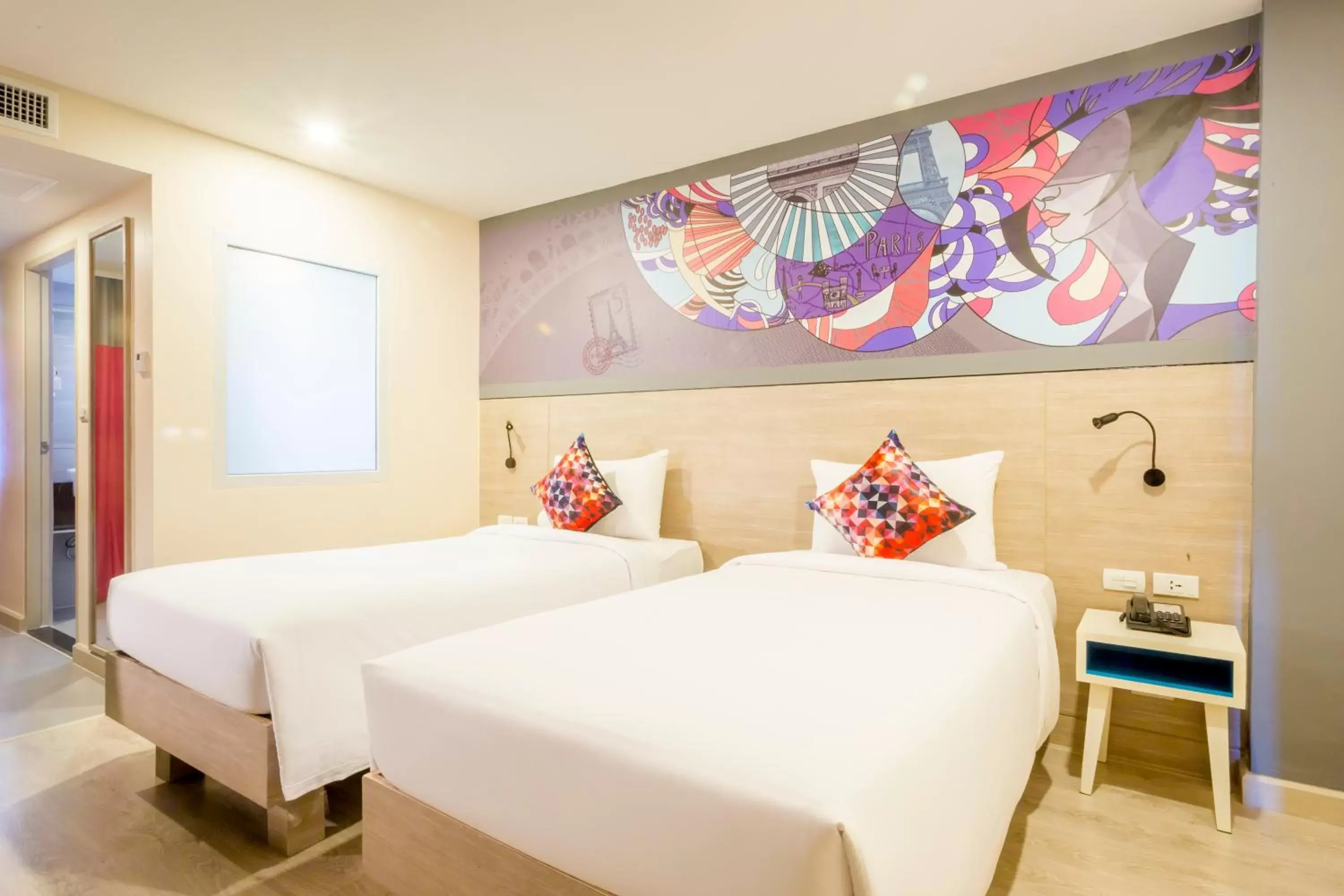 Standard Twin Room in Ibis Styles Bangkok Sukhumvit 50