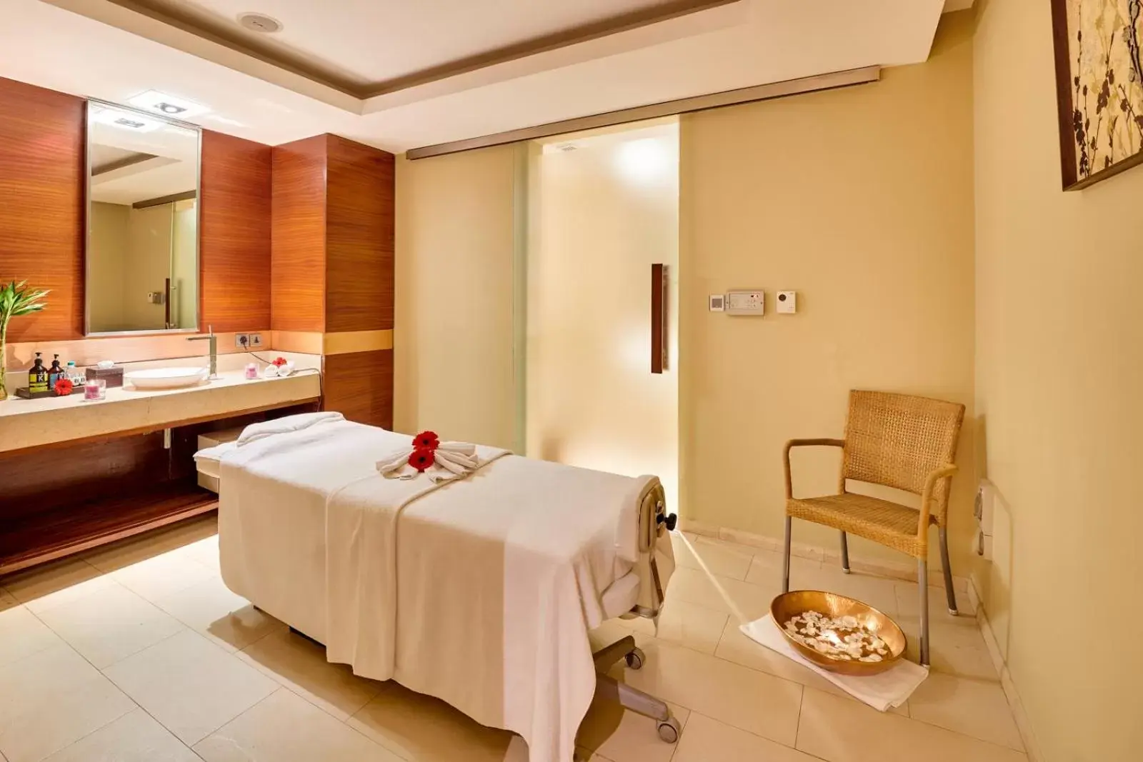 Massage, Bathroom in The LaLiT New Delhi