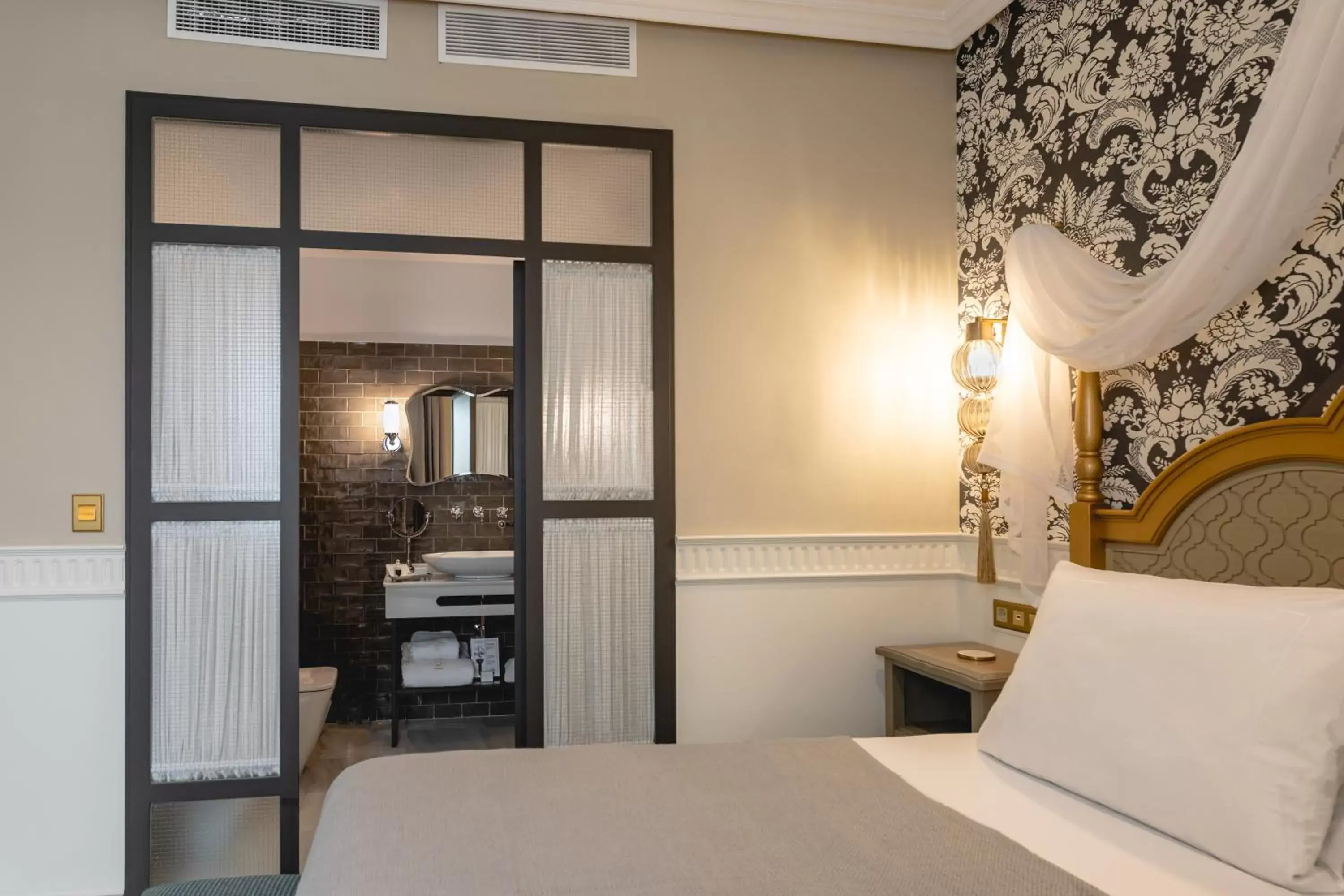 Bed in Hotel Gravina 51
