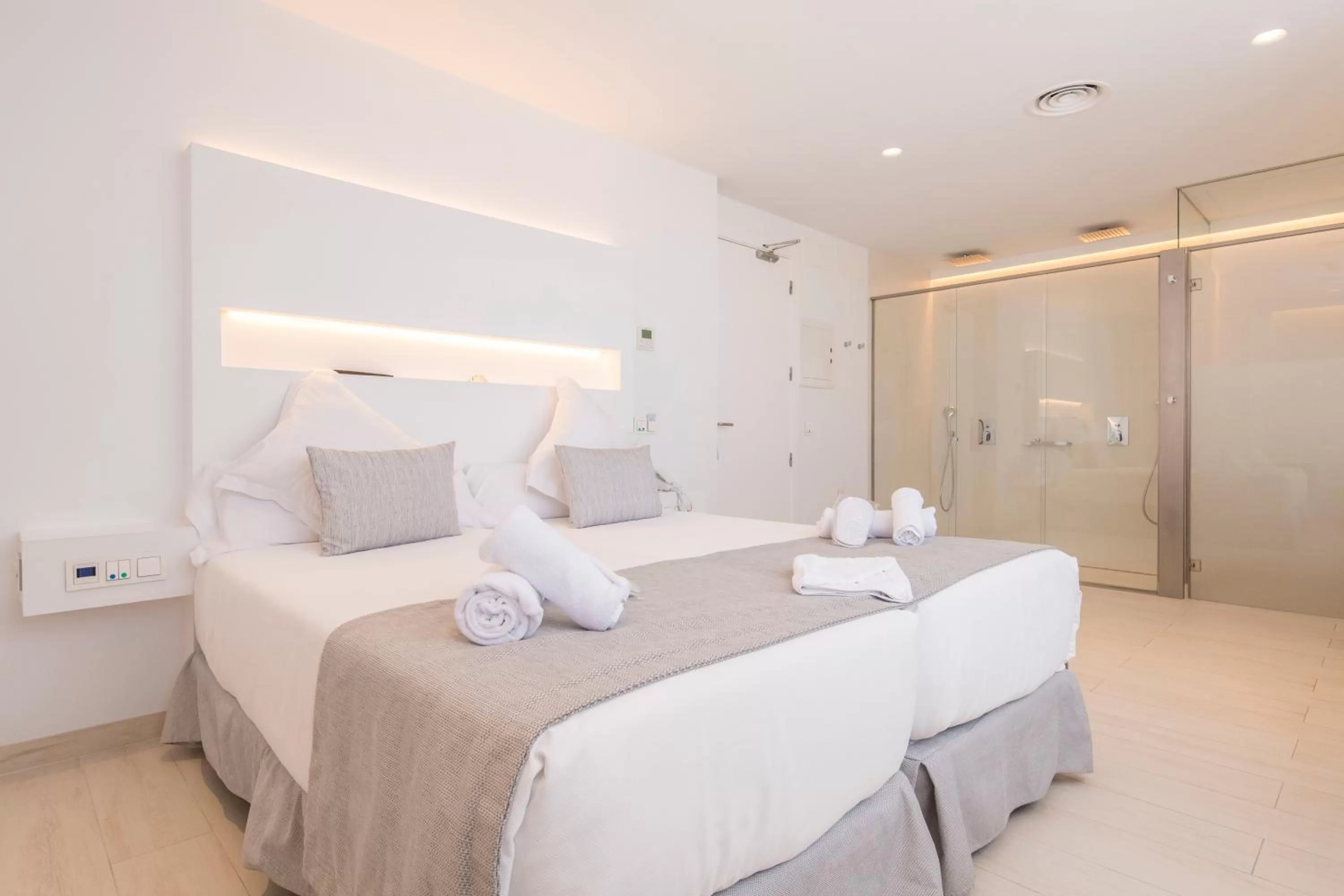 Bed in Sindic Hotel - Adults Only